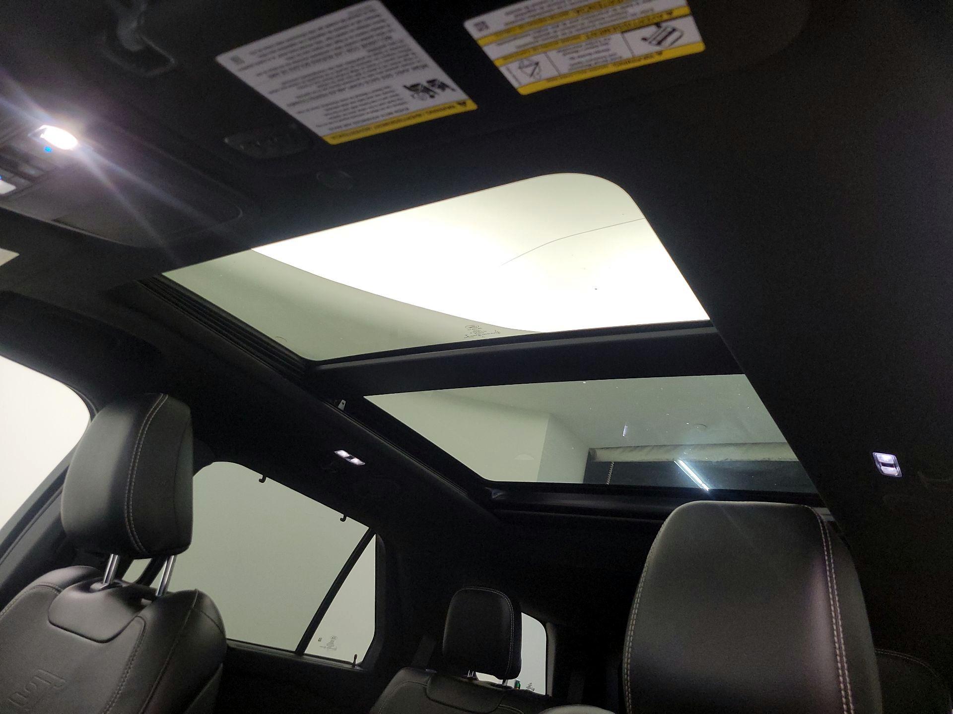 Thumbnail: 2020 Ford Explorer - 20