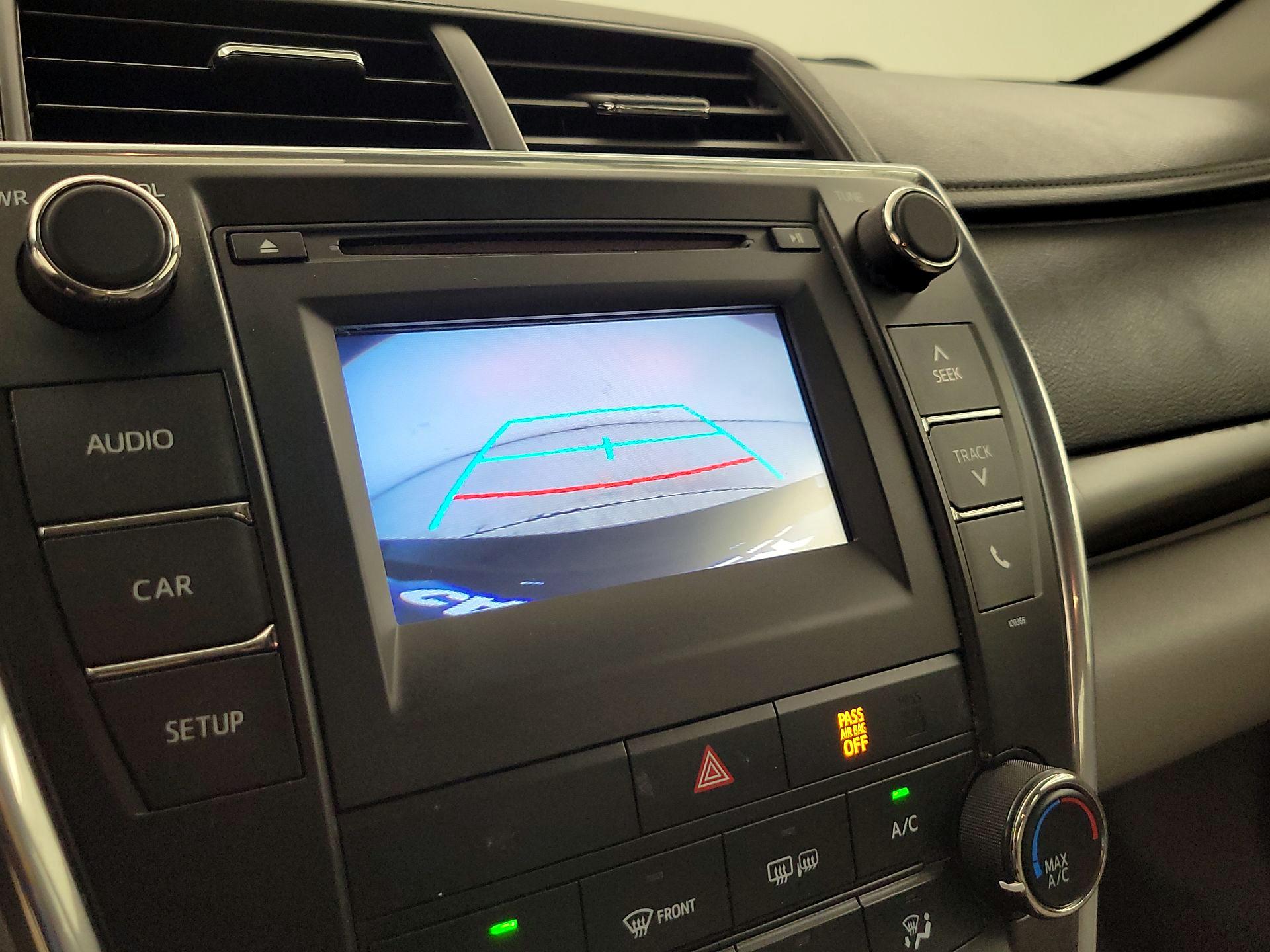 Thumbnail: 2015 Toyota Camry - 14