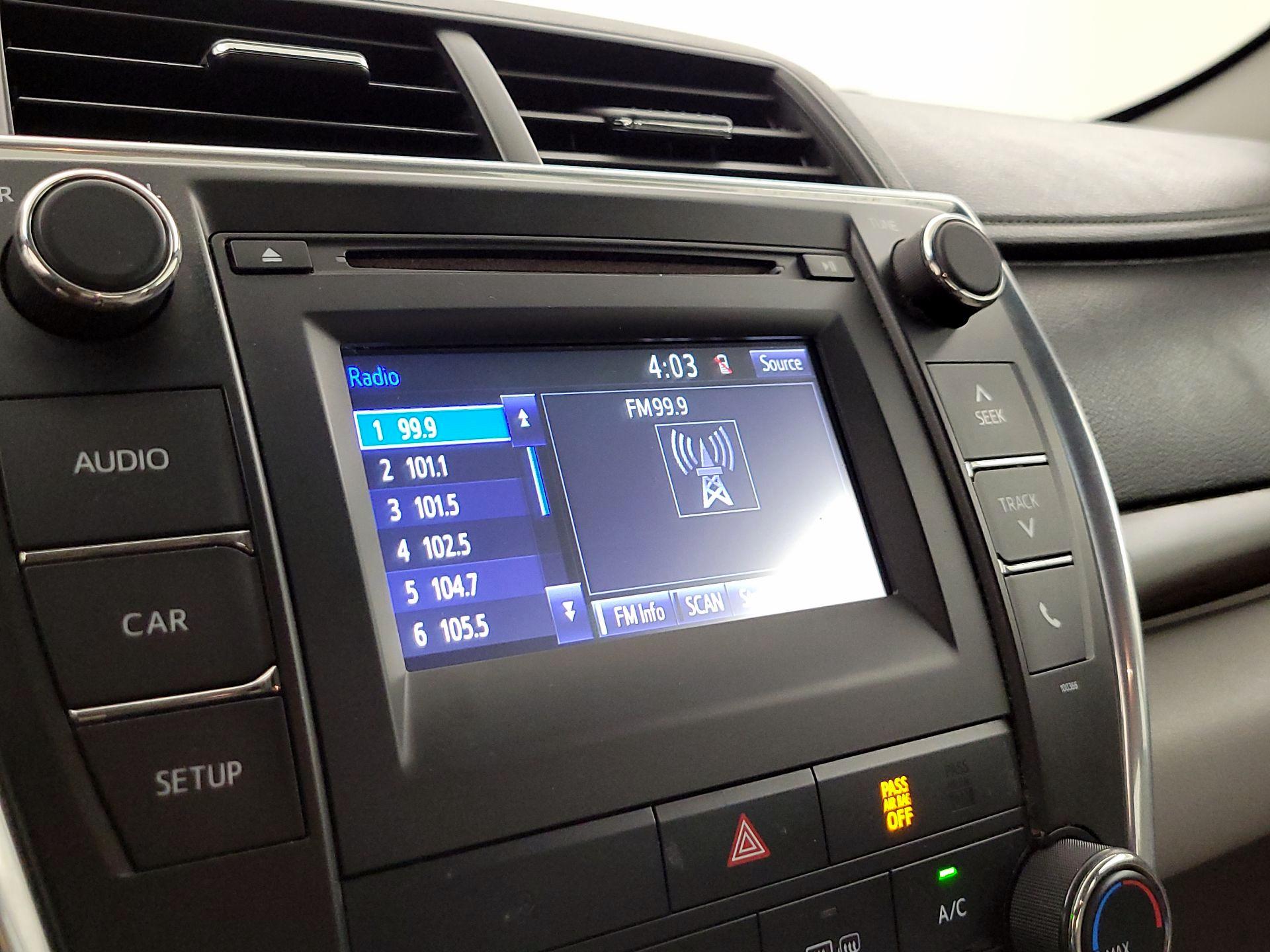 Thumbnail: 2015 Toyota Camry - 15