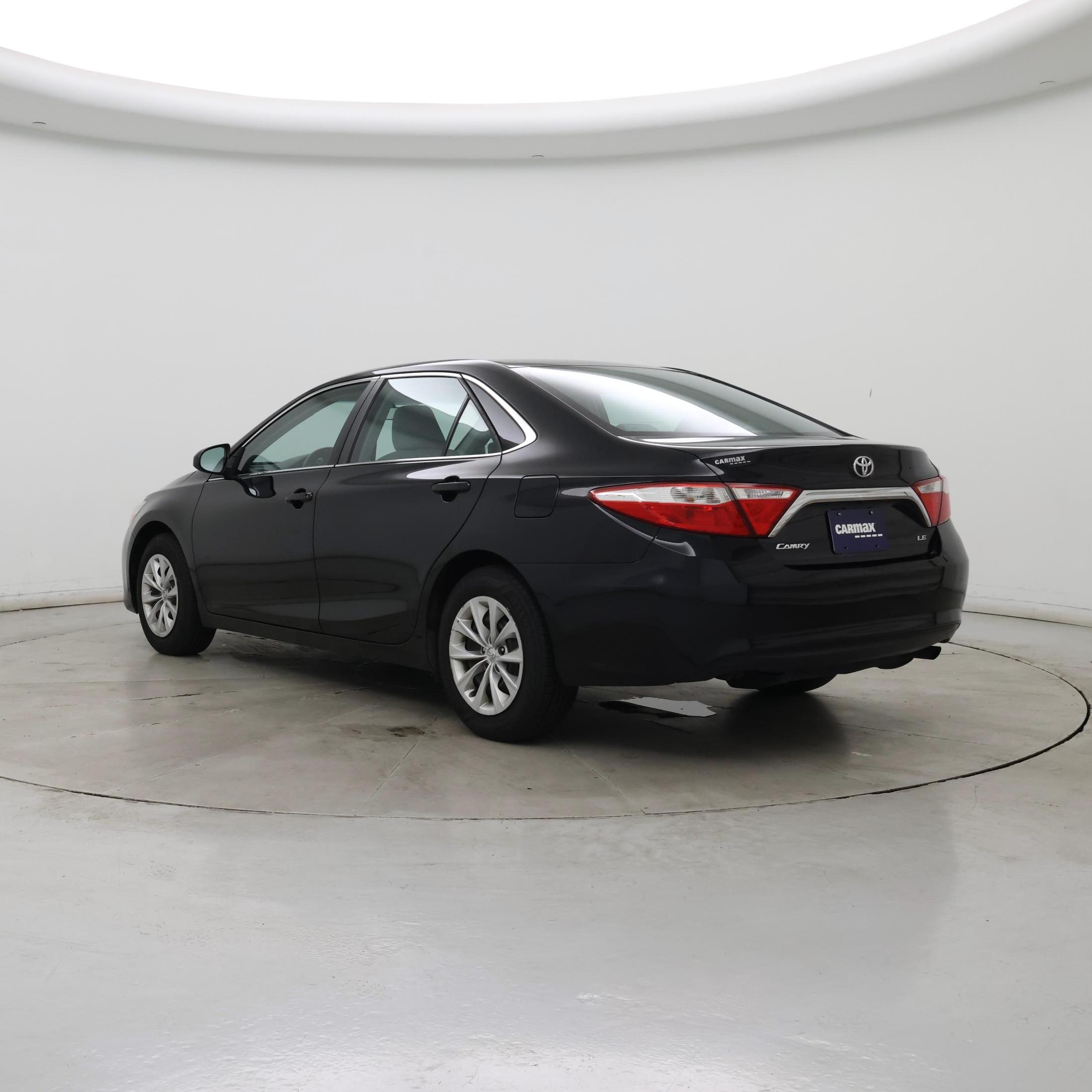 Thumbnail: 2015 Toyota Camry - 2