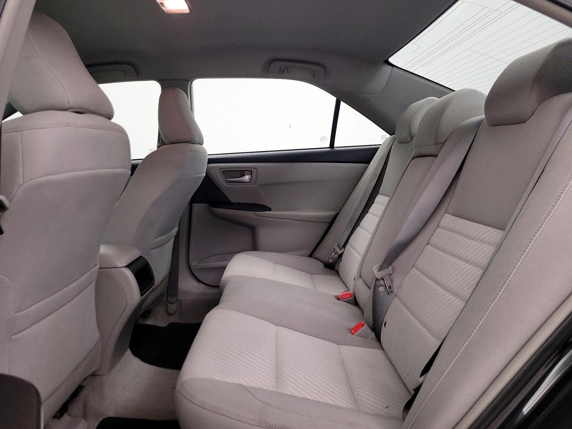 Thumbnail: 2015 Toyota Camry - 19