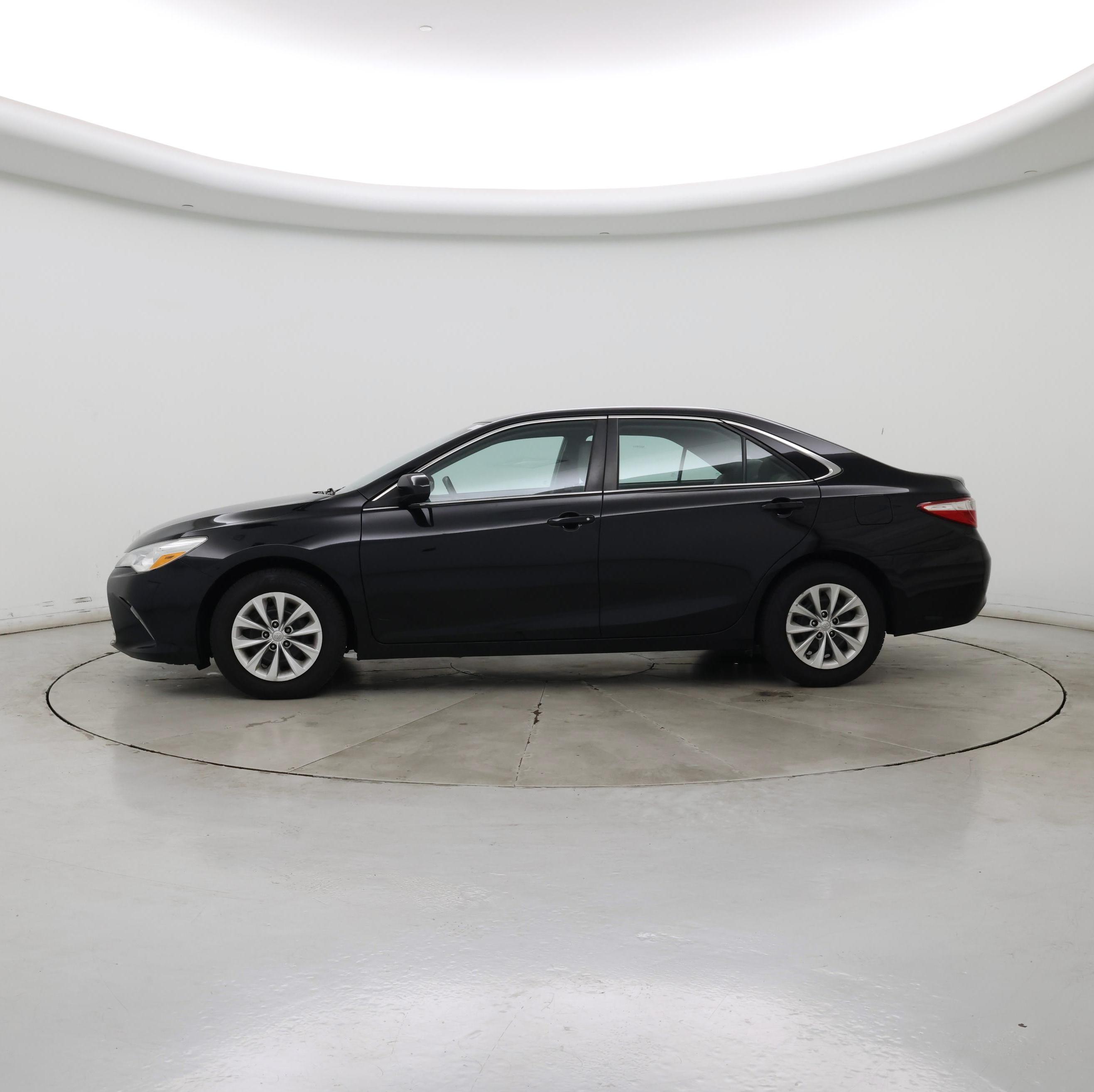 Thumbnail: 2015 Toyota Camry - 3
