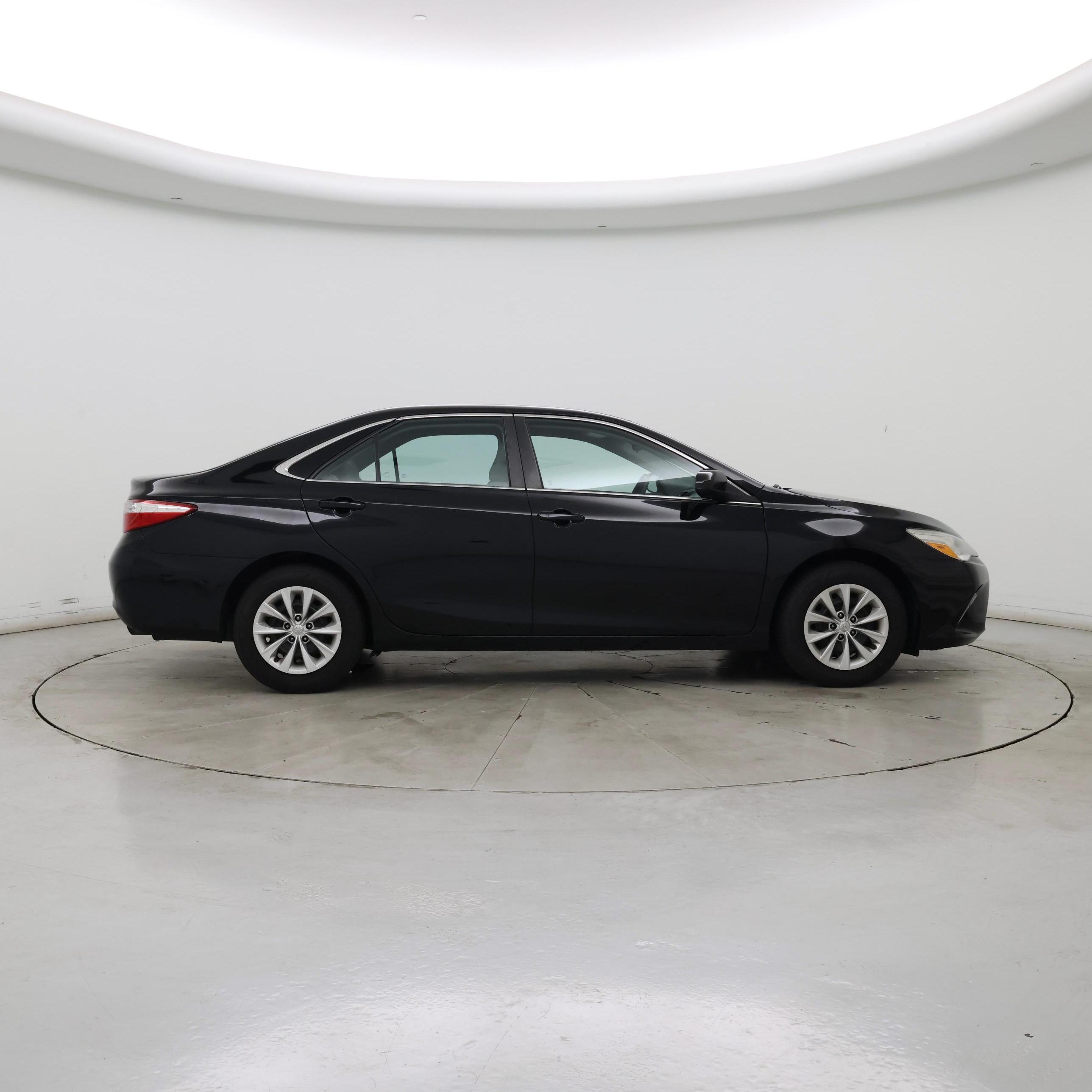 Thumbnail: 2015 Toyota Camry - 7