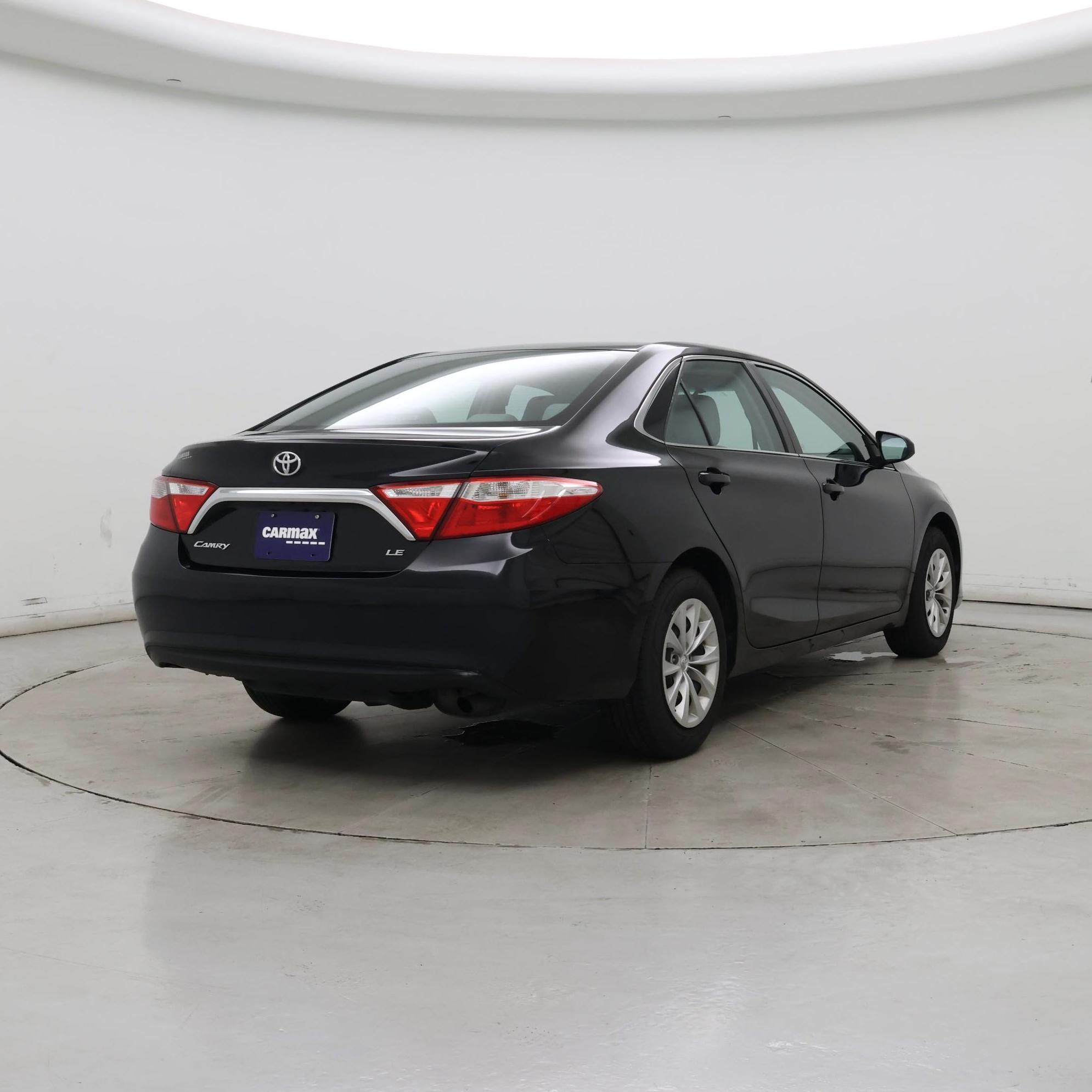 Thumbnail: 2015 Toyota Camry - 8