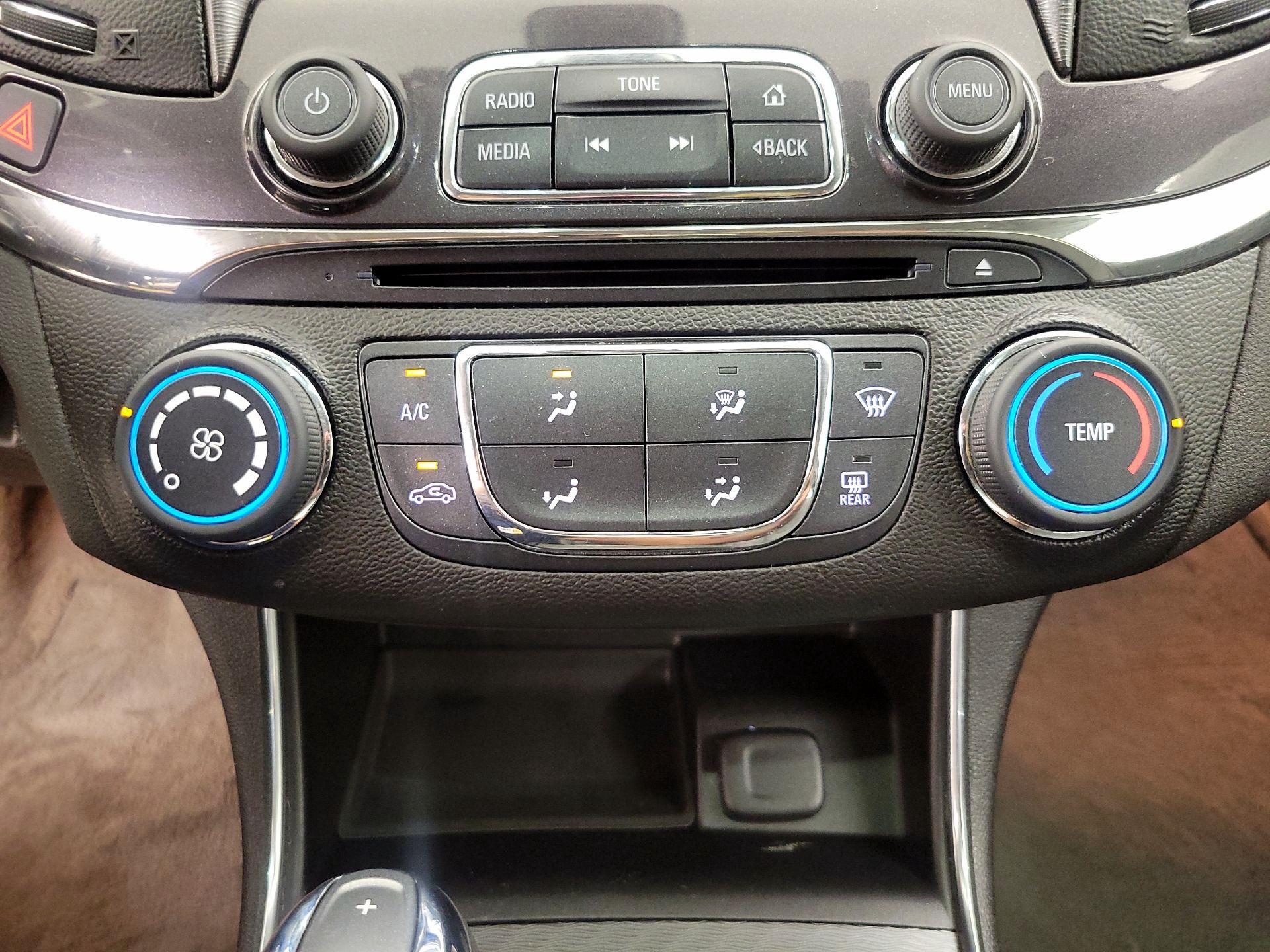 Thumbnail: 2014 Chevrolet Impala - 15