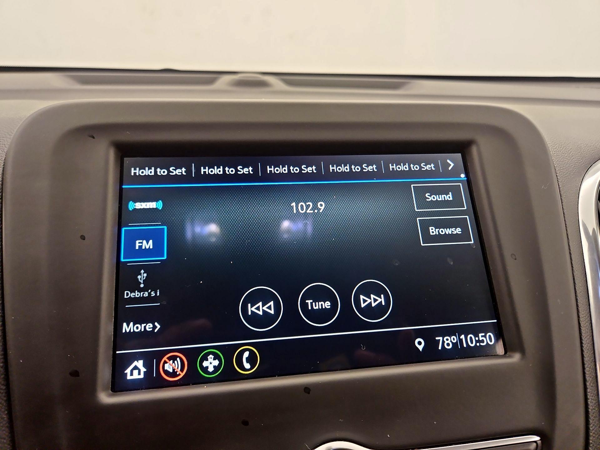 Thumbnail: 2019 Chevrolet Equinox - 16