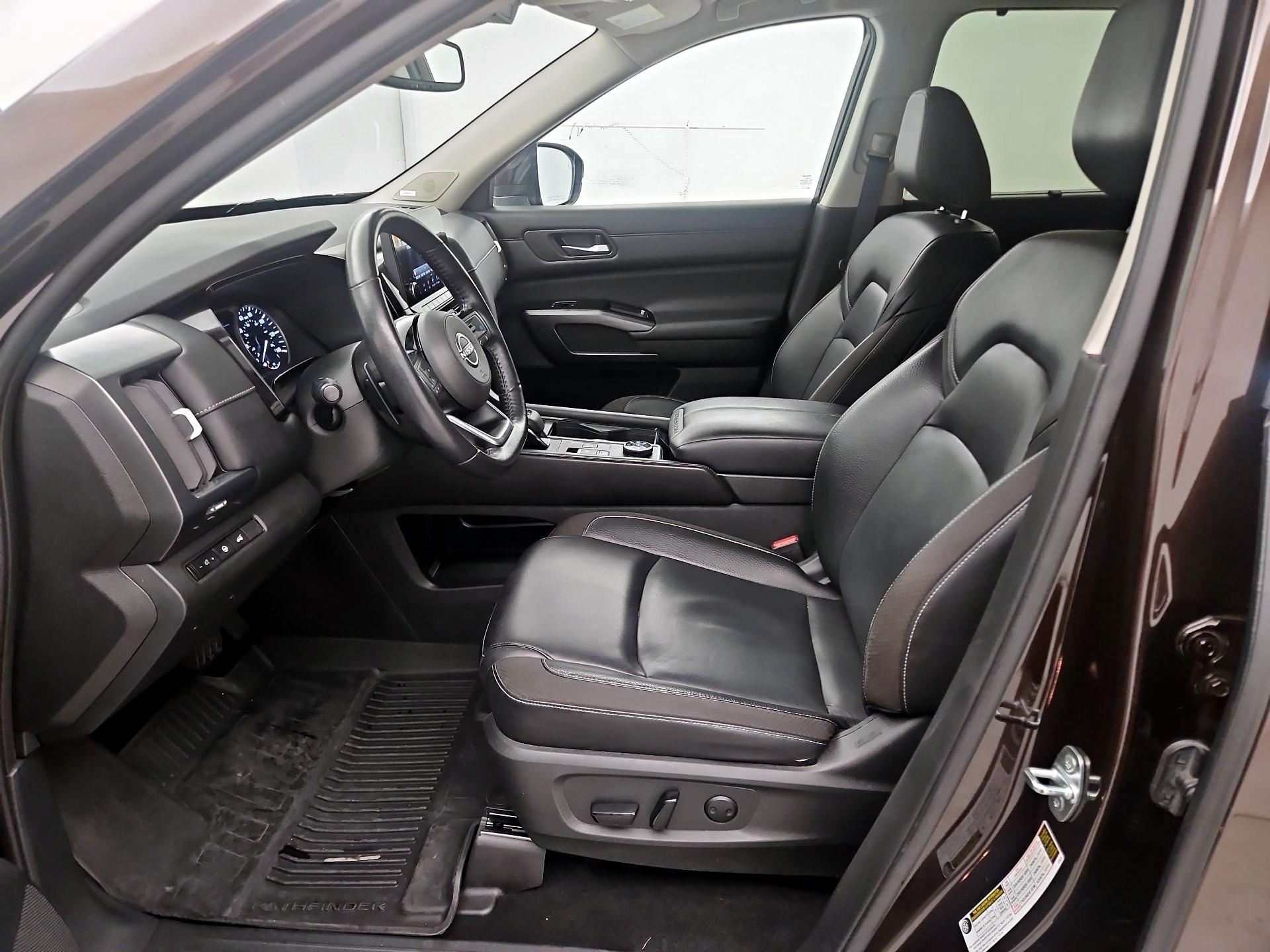 Thumbnail: 2022 Nissan Pathfinder - 11