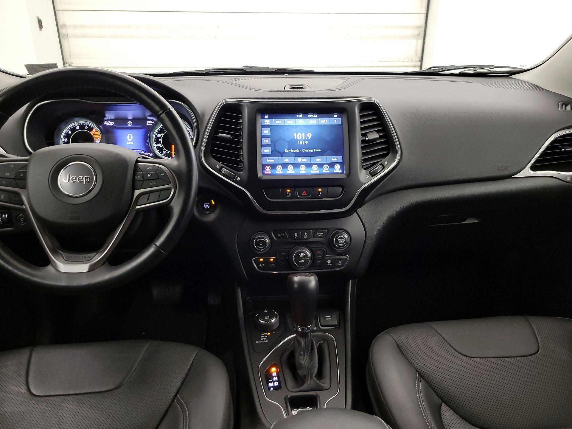 Thumbnail: 2021 Jeep Cherokee - 9