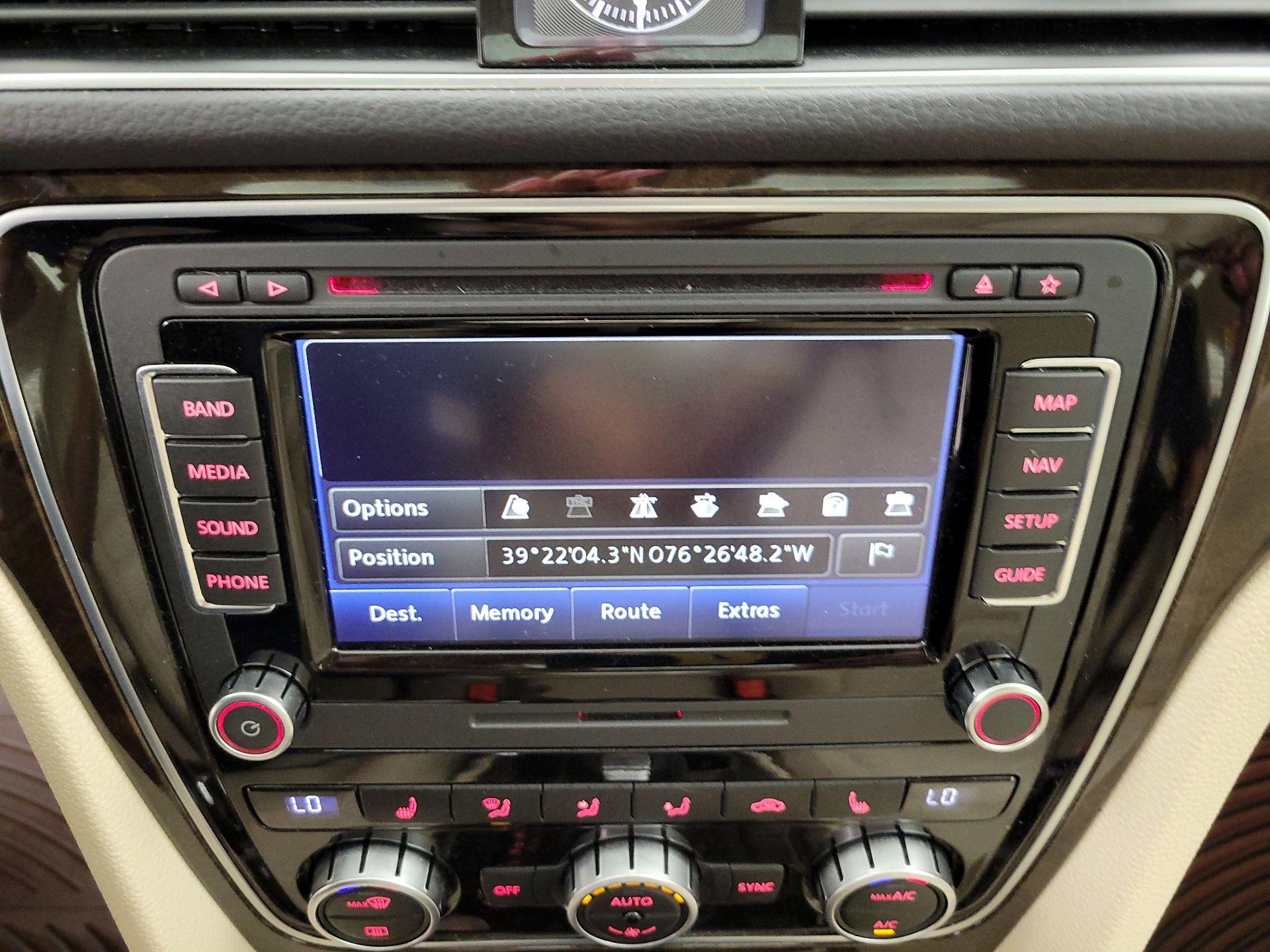 Thumbnail: 2015 Volkswagen Passat - 14