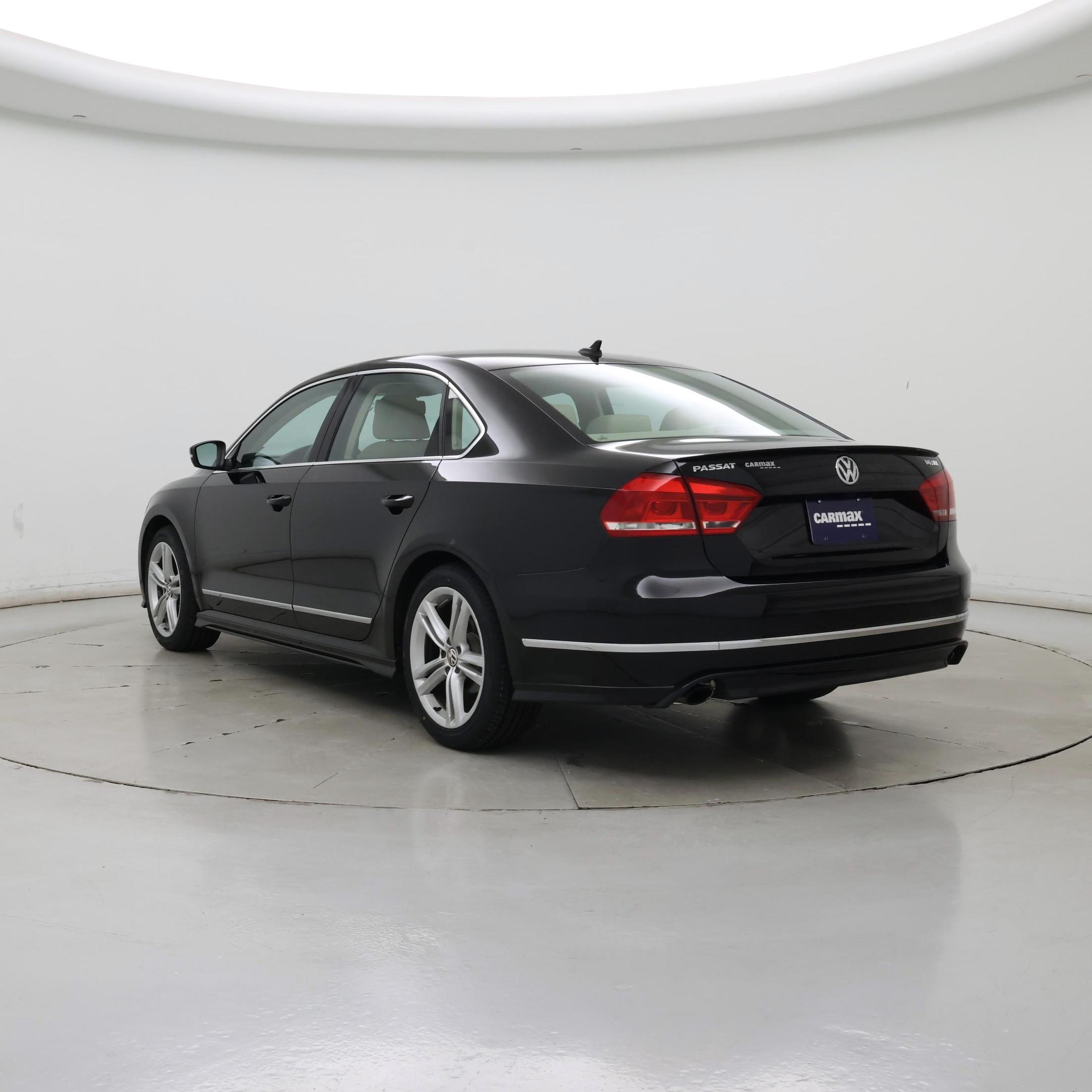 Thumbnail: 2015 Volkswagen Passat - 2