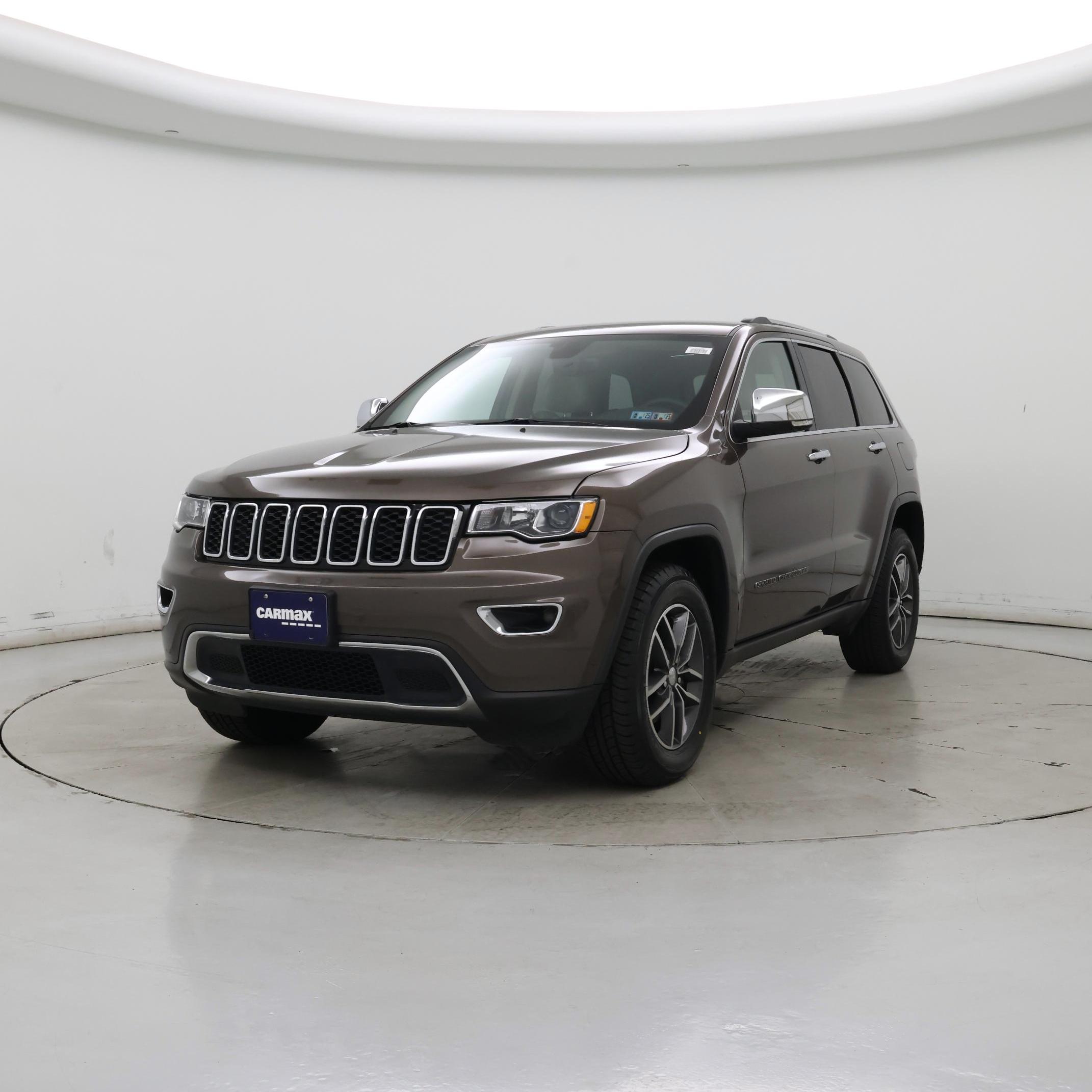 Thumbnail: 2017 Jeep Grand Cherokee - 4