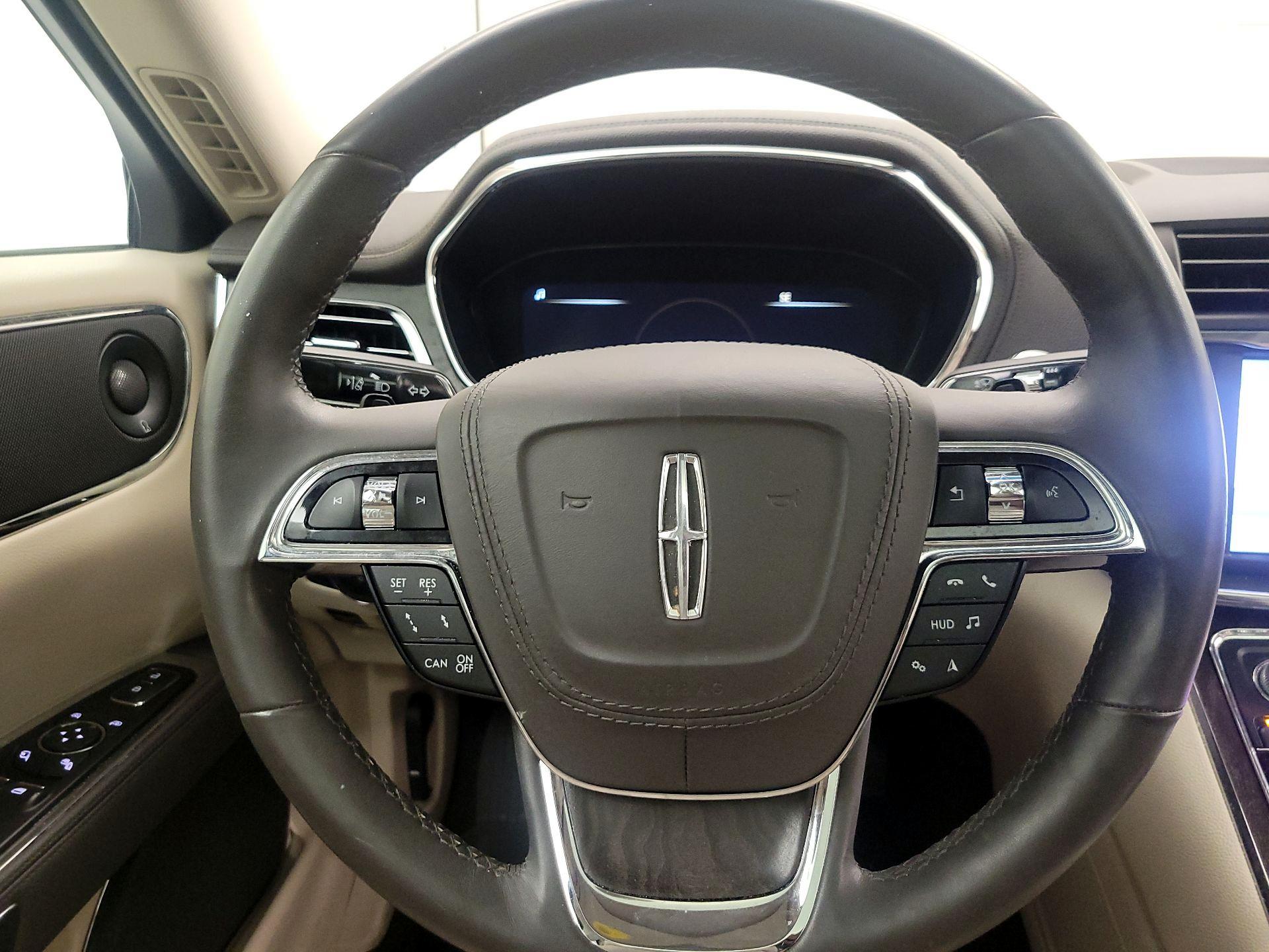 Thumbnail: 2020 Lincoln Continental - 10