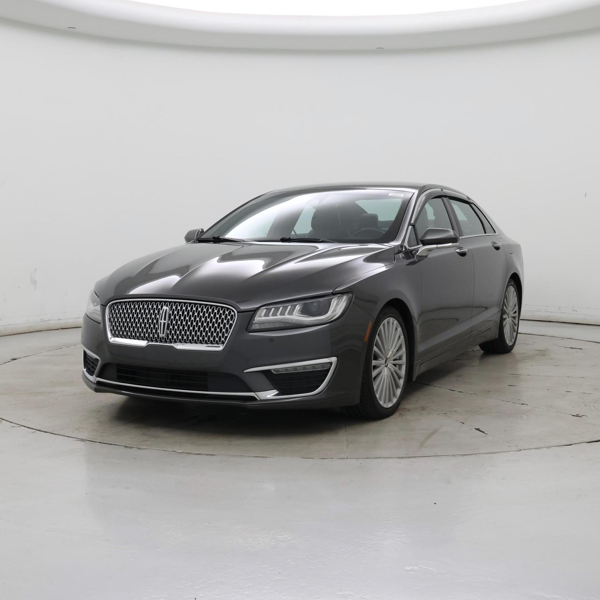 Thumbnail: 2017 Lincoln MKZ - 4