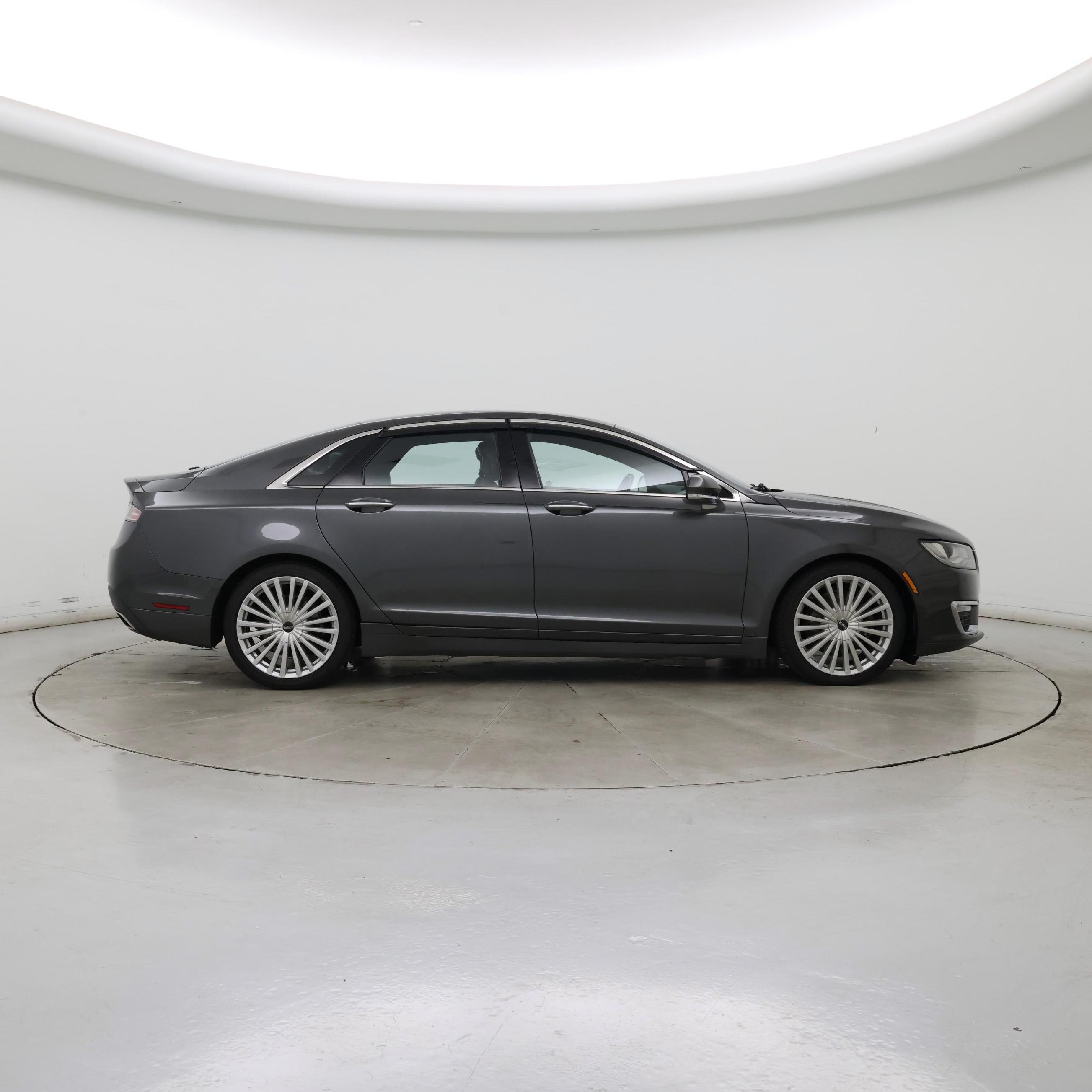 Thumbnail: 2017 Lincoln MKZ - 7