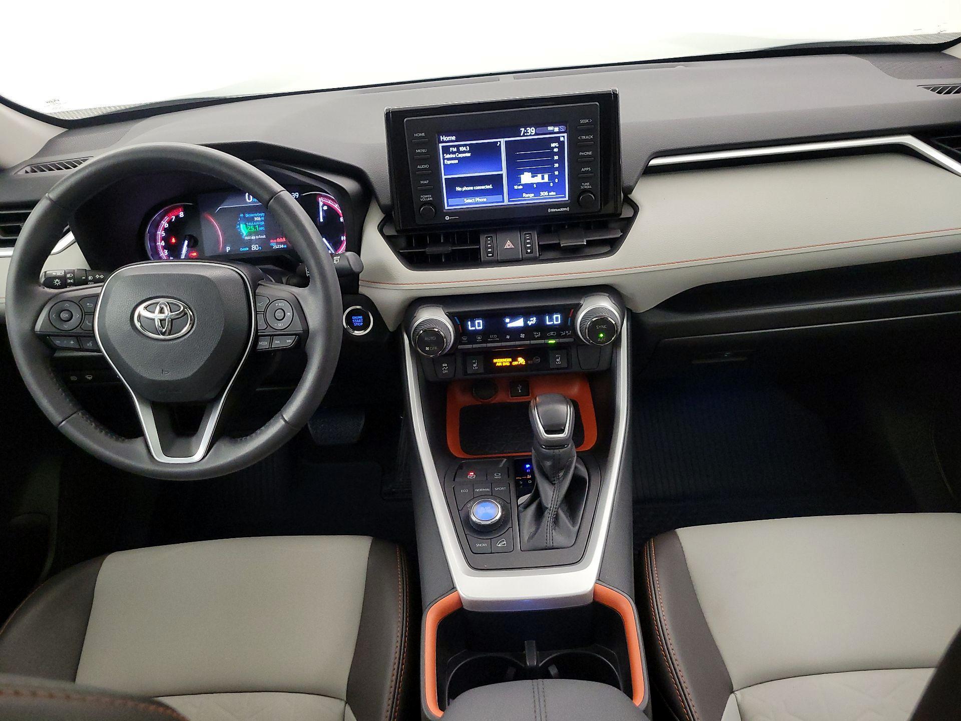Thumbnail: 2022 Toyota RAV4 - 9