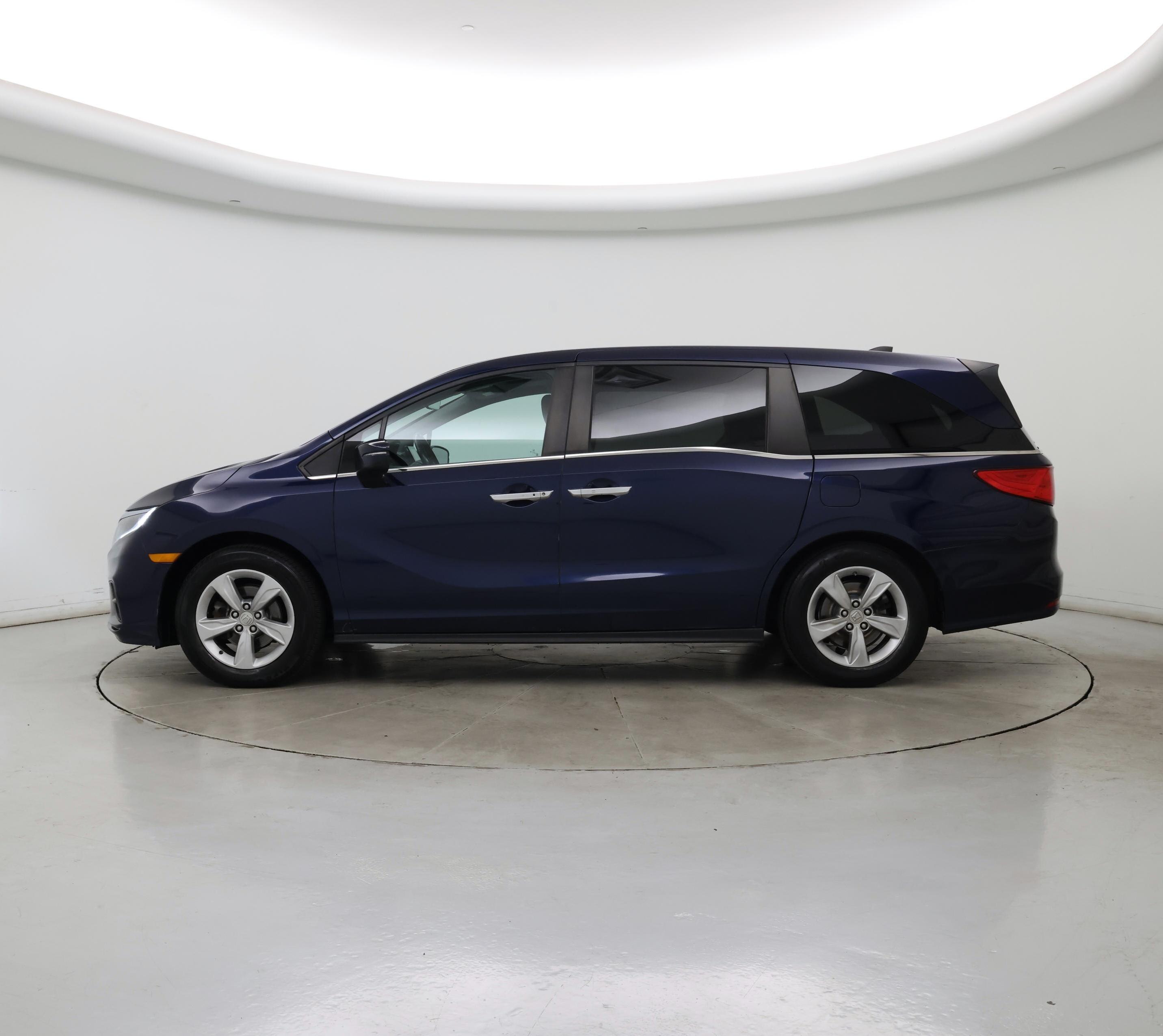 Thumbnail: 2018 Honda Odyssey - 3