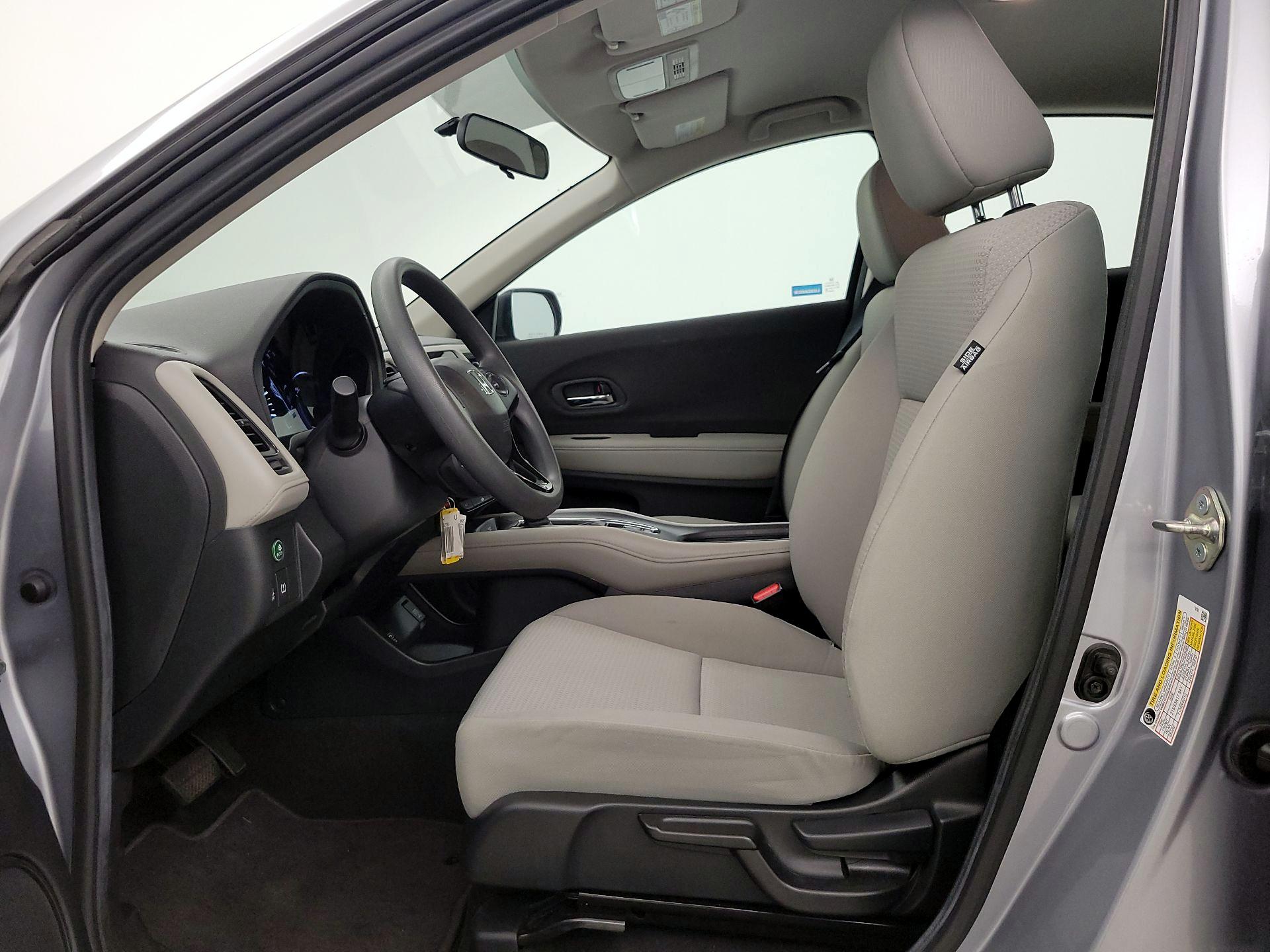 Thumbnail: 2019 Honda HR-V - 11