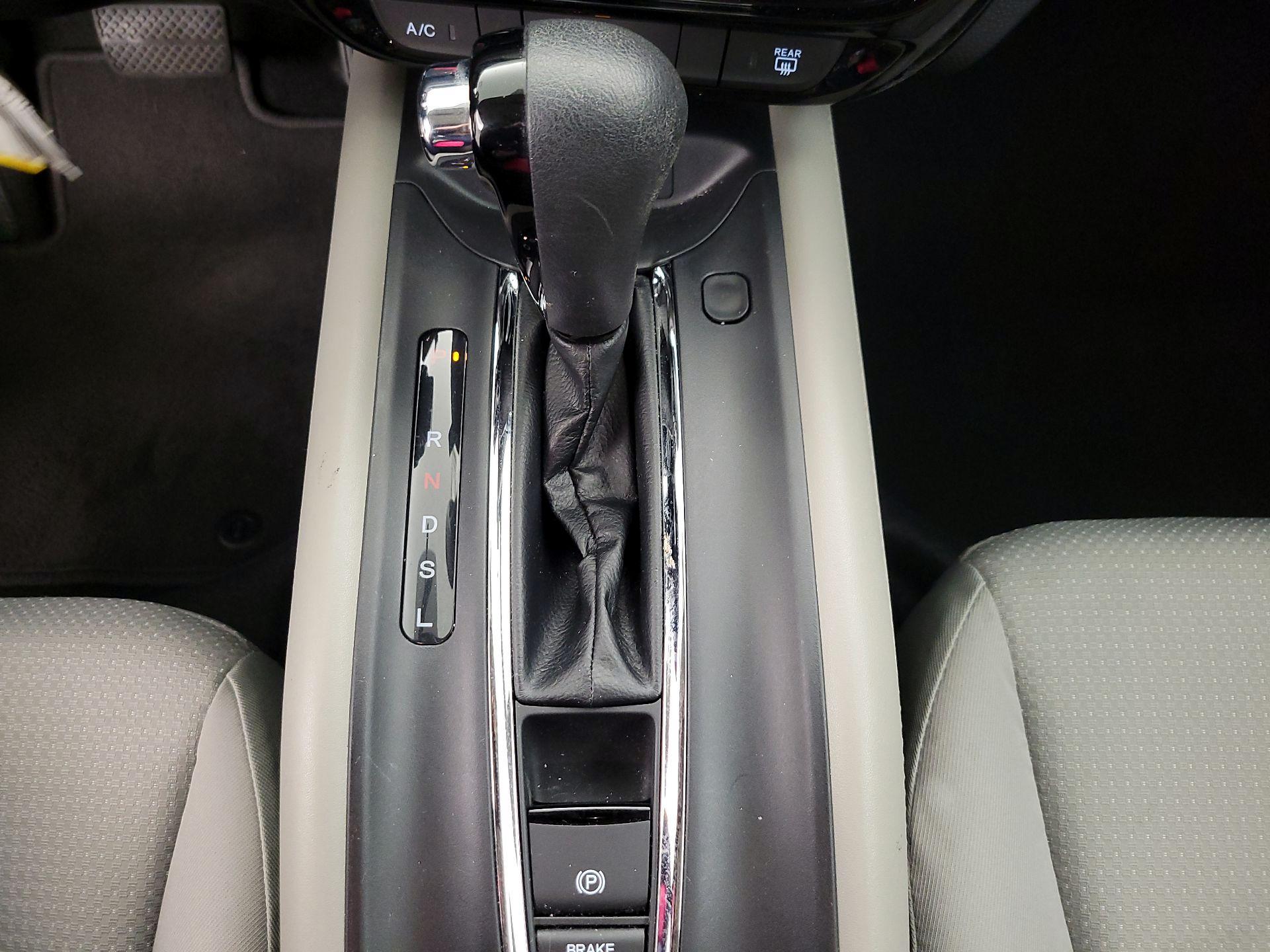 Thumbnail: 2019 Honda HR-V - 17