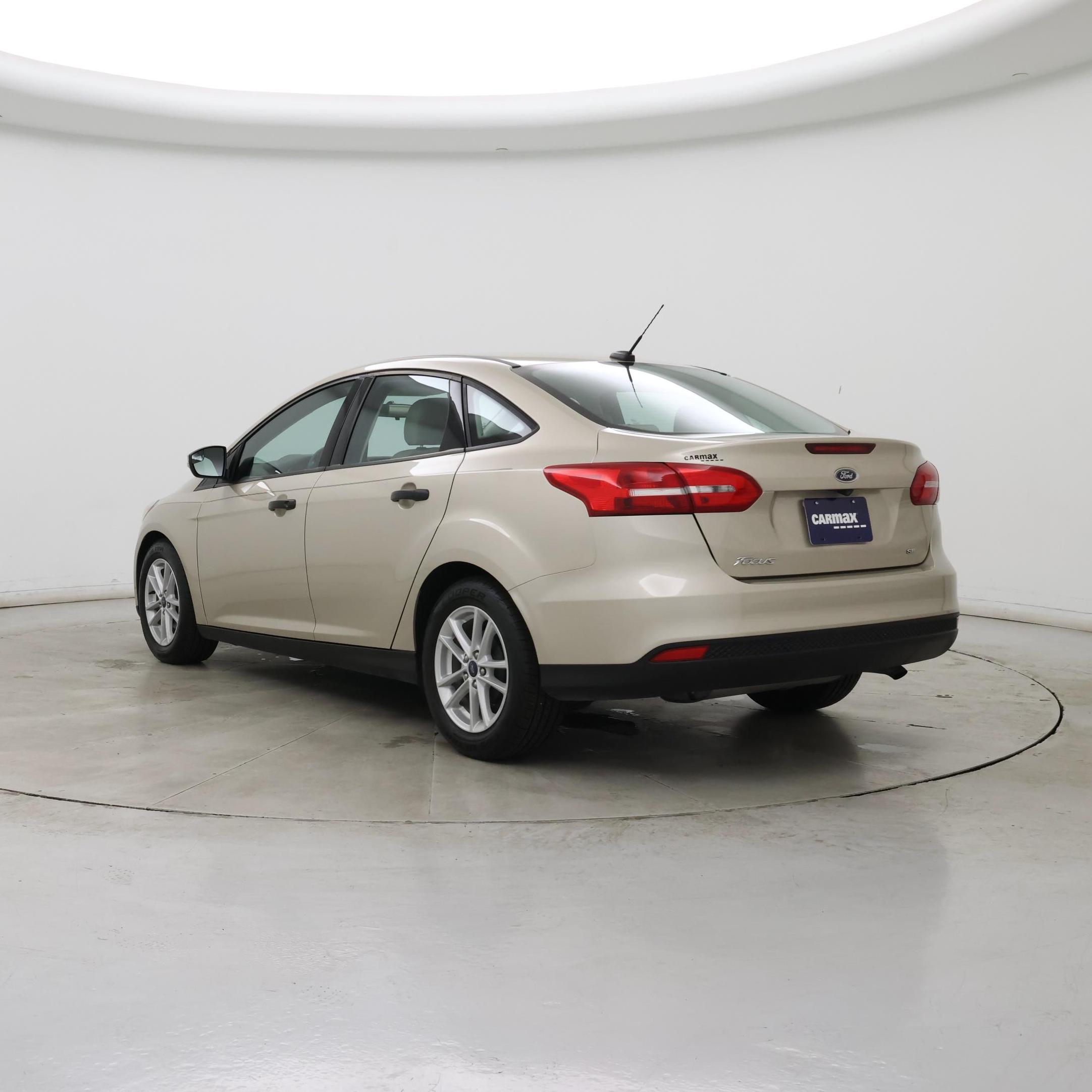 Thumbnail: 2017 Ford Focus - 2