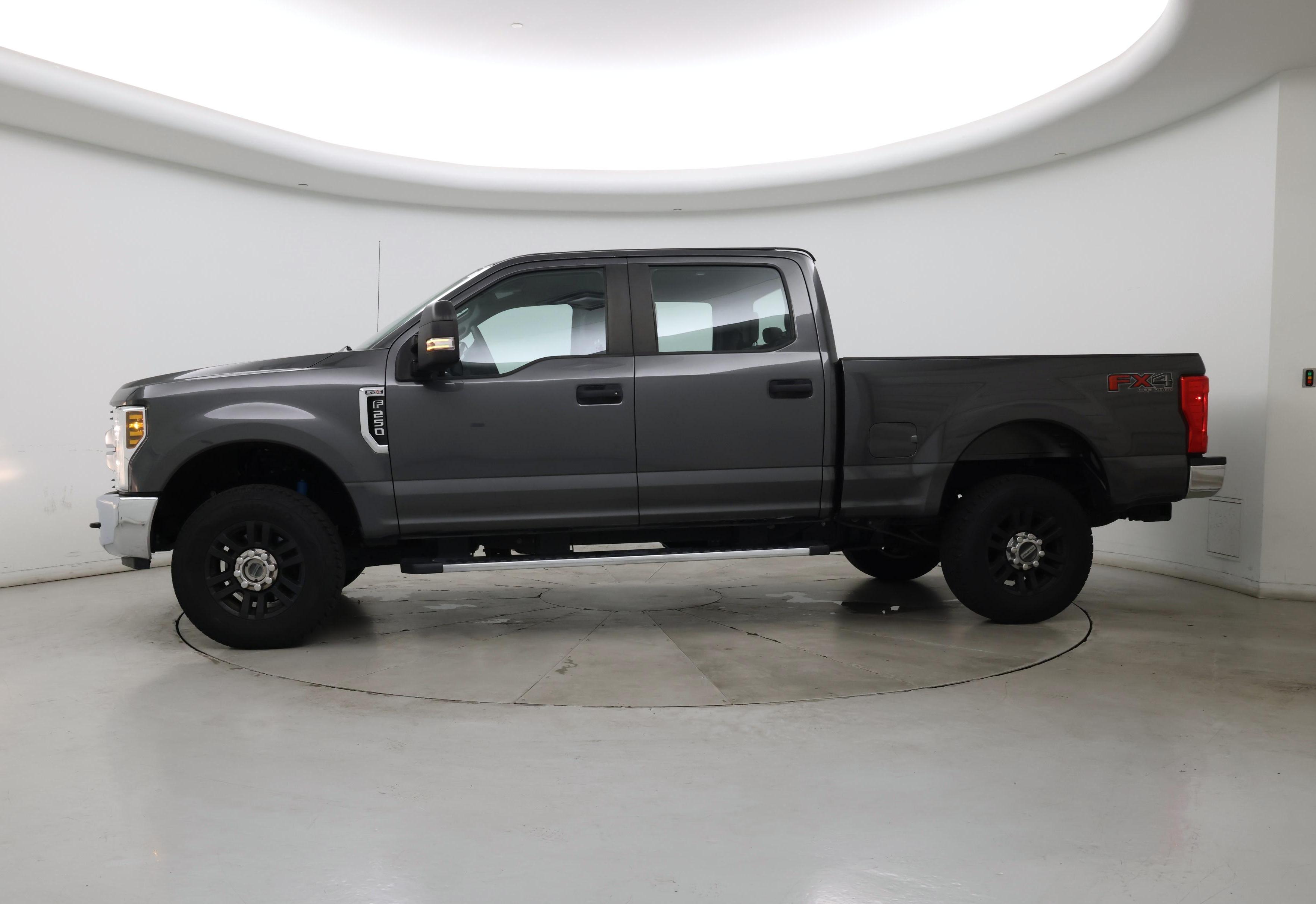 Thumbnail: 2019 Ford F-250 - 3