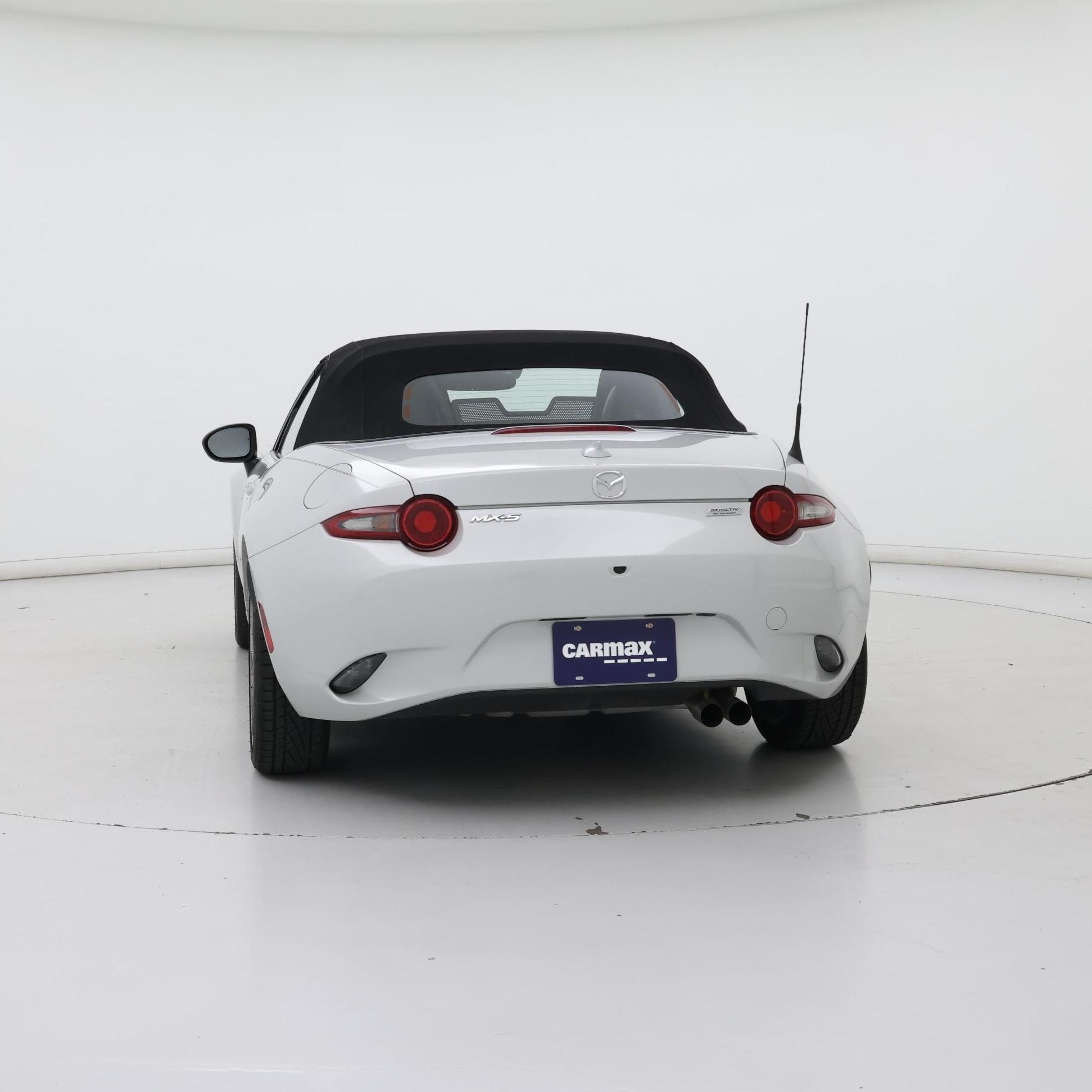 Thumbnail: 2019 Mazda MX-5 Miata - 6