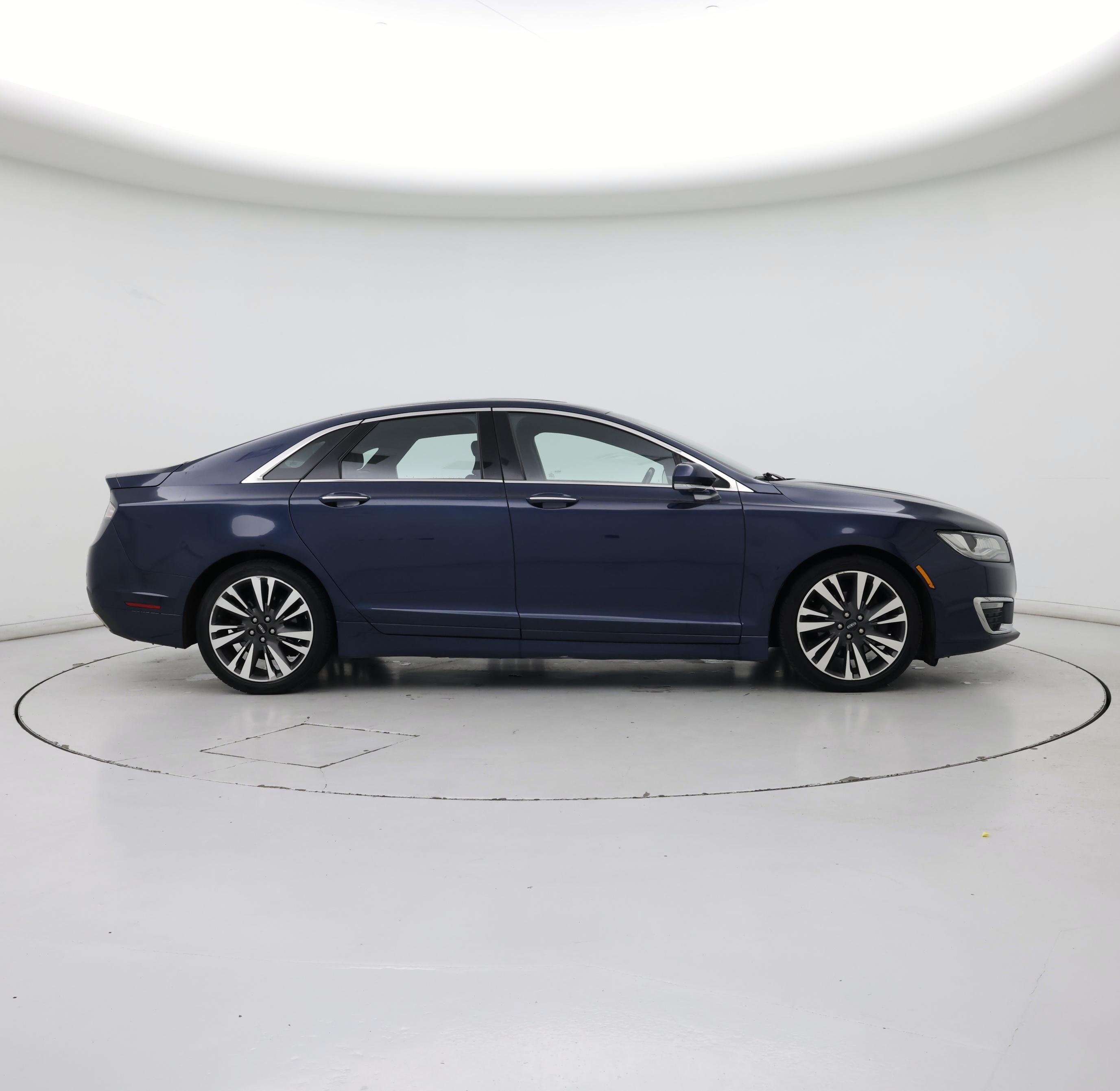 Thumbnail: 2017 Lincoln MKZ - 7