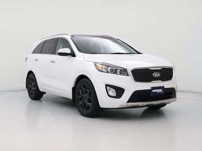 White 2016 Kia Sorento SX