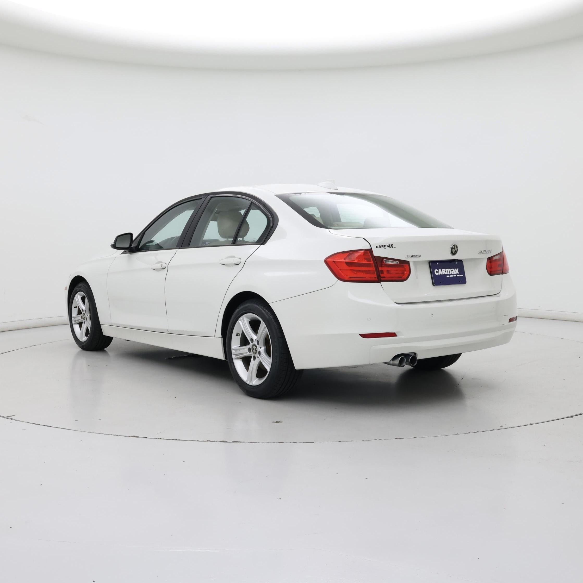 Thumbnail: 2015 BMW 3 Series - 2