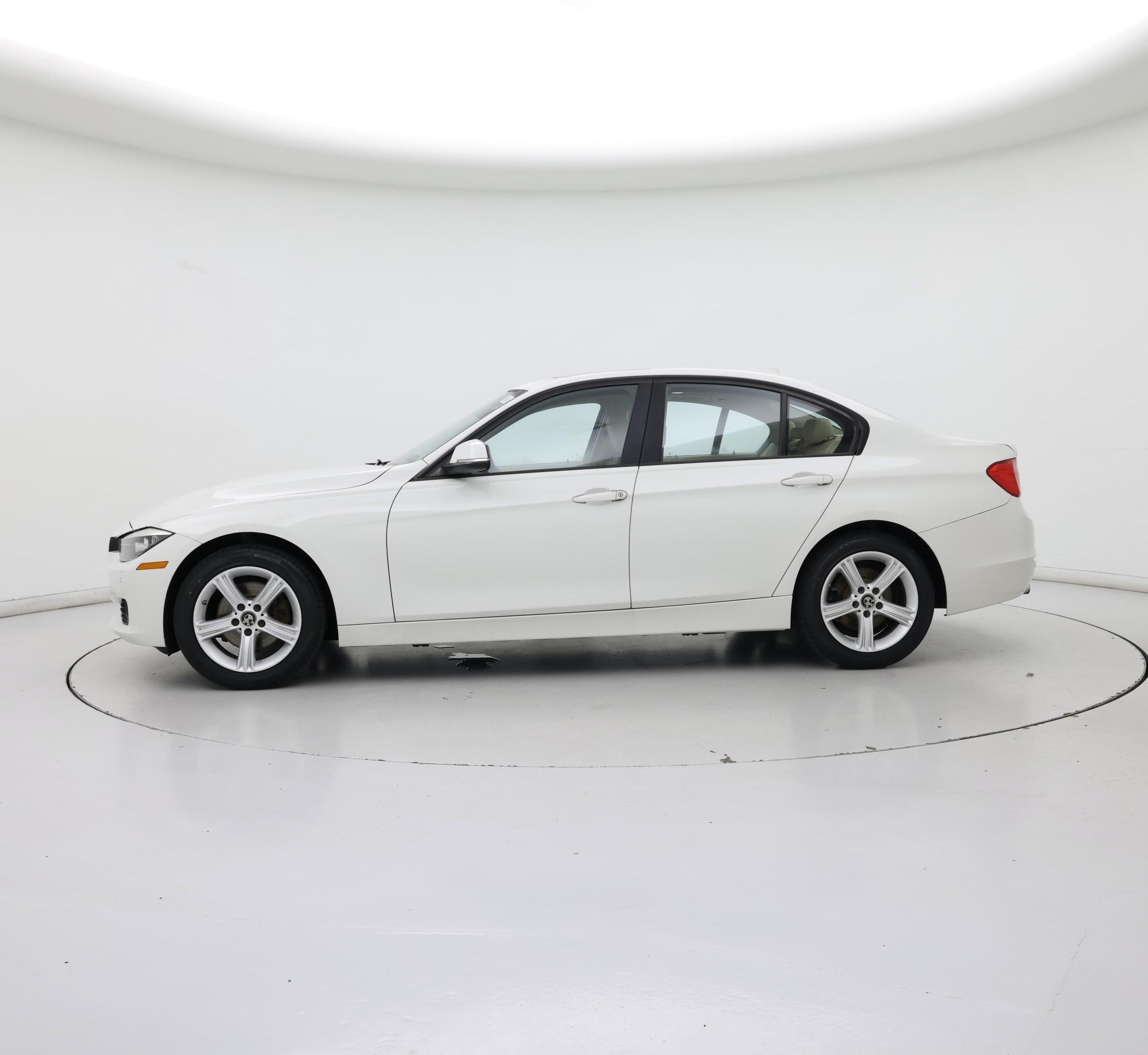 Thumbnail: 2015 BMW 3 Series - 3