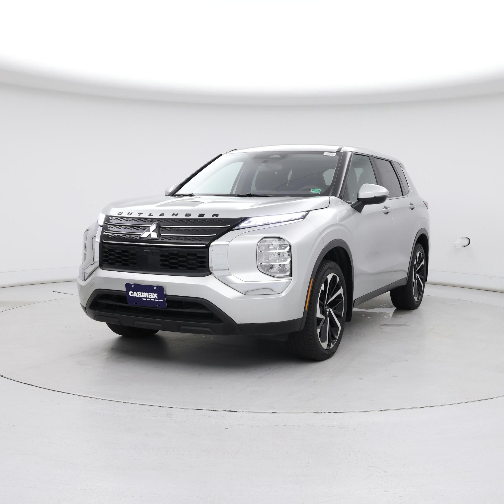 Thumbnail: 2022 Mitsubishi Outlander - 4