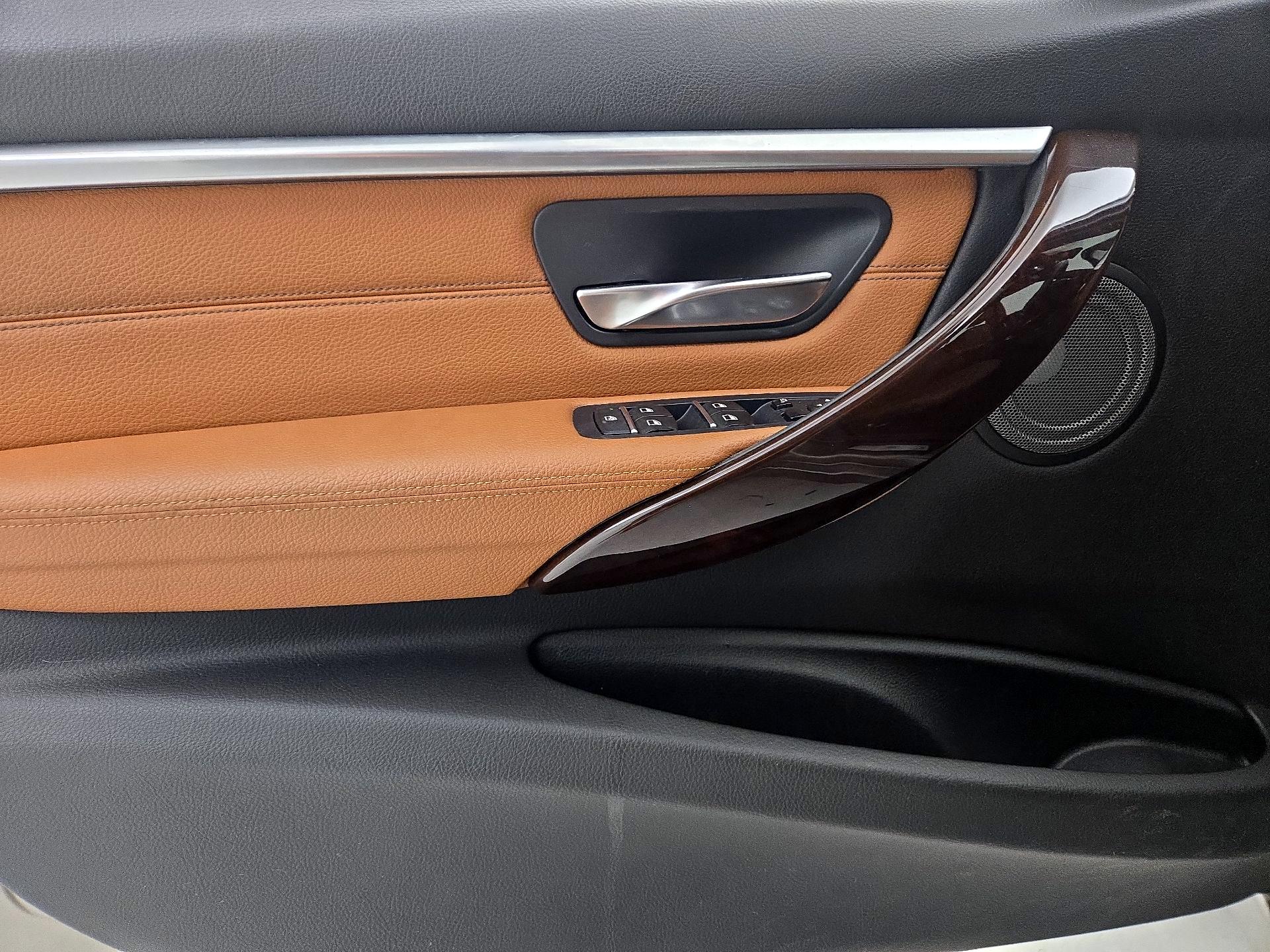 Thumbnail: 2017 BMW 3 Series - 12