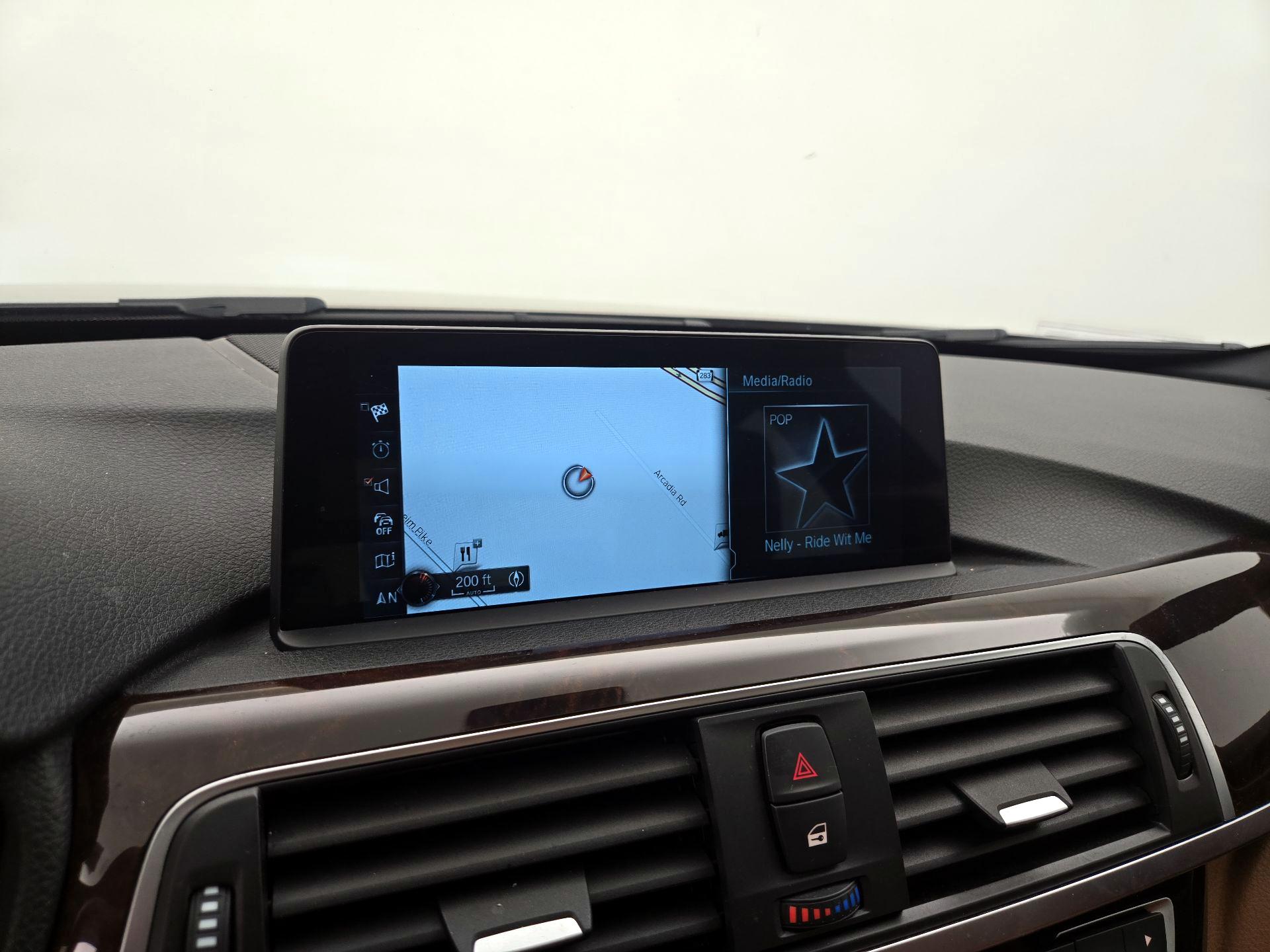 Thumbnail: 2017 BMW 3 Series - 14