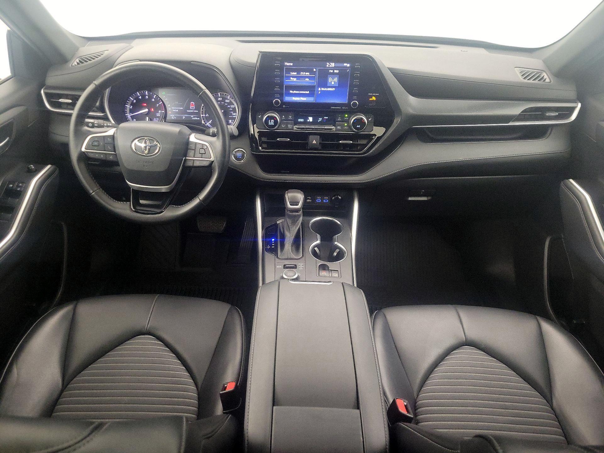 Thumbnail: 2022 Toyota Highlander - 9