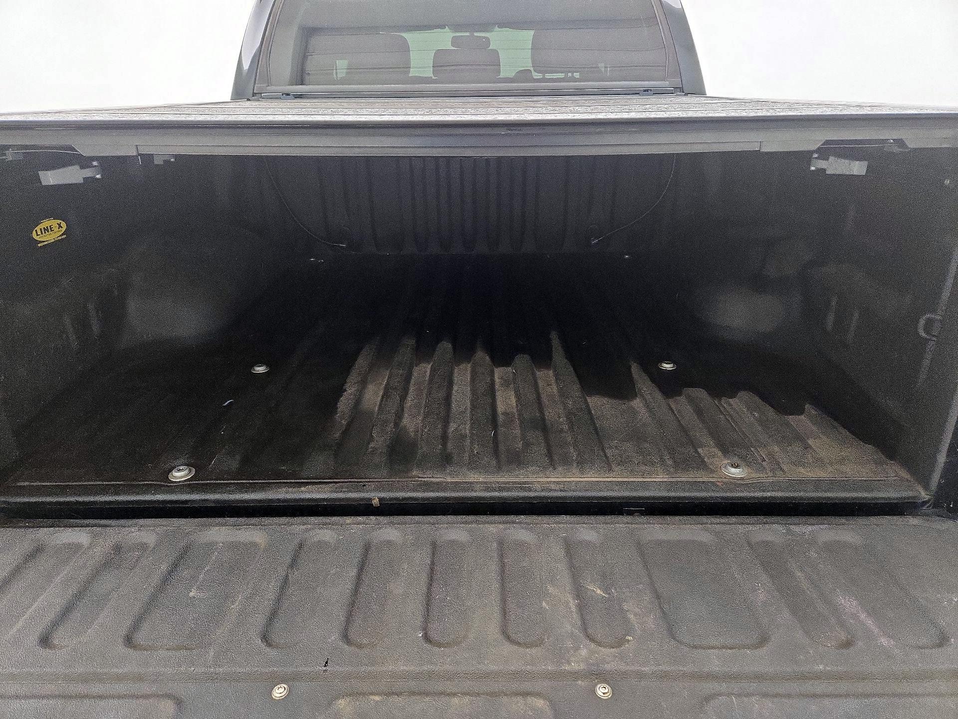 Thumbnail: 2017 Toyota Tundra - 20