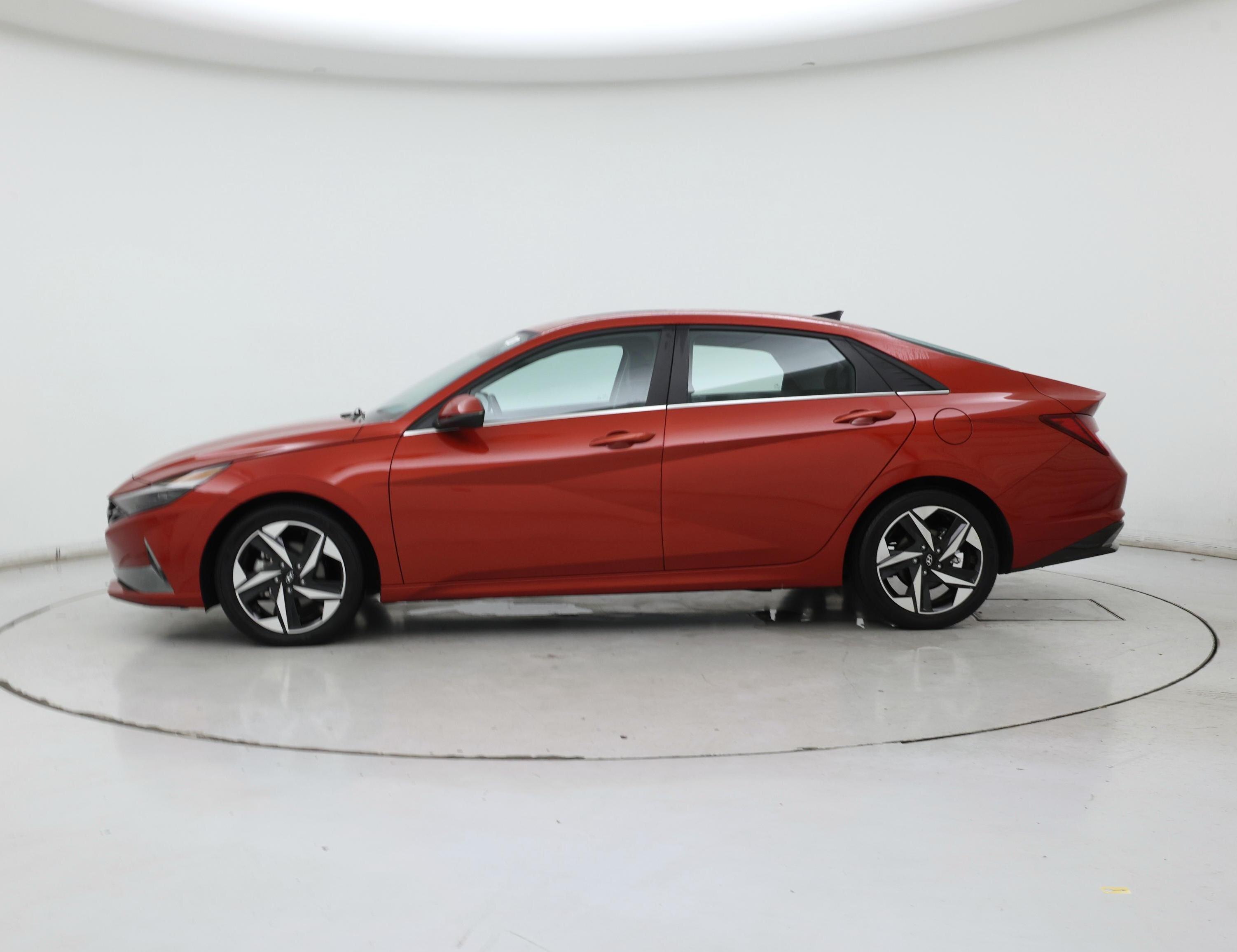 Thumbnail: 2021 Hyundai Elantra - 3