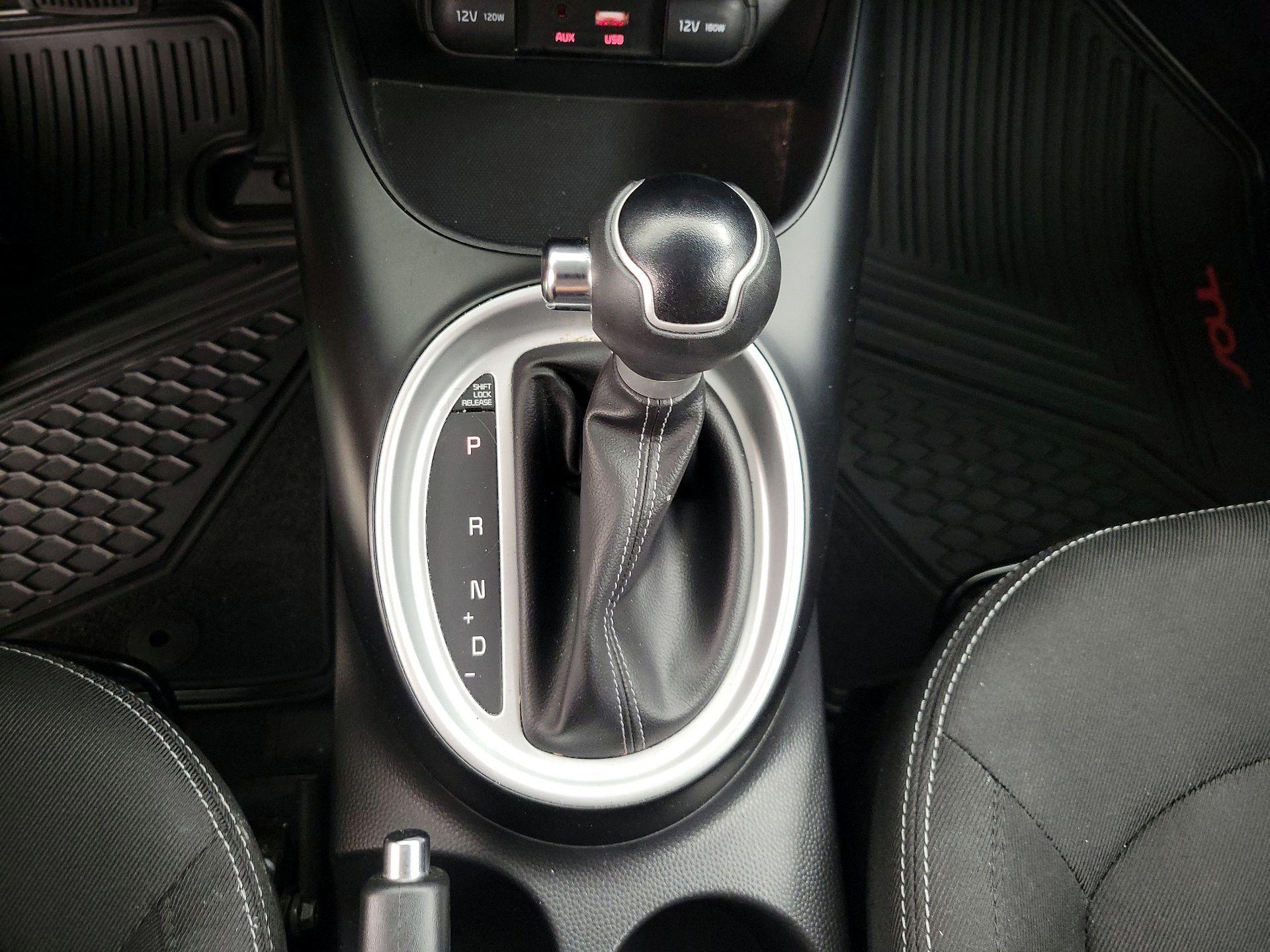 Thumbnail: 2019 Kia Soul - 17