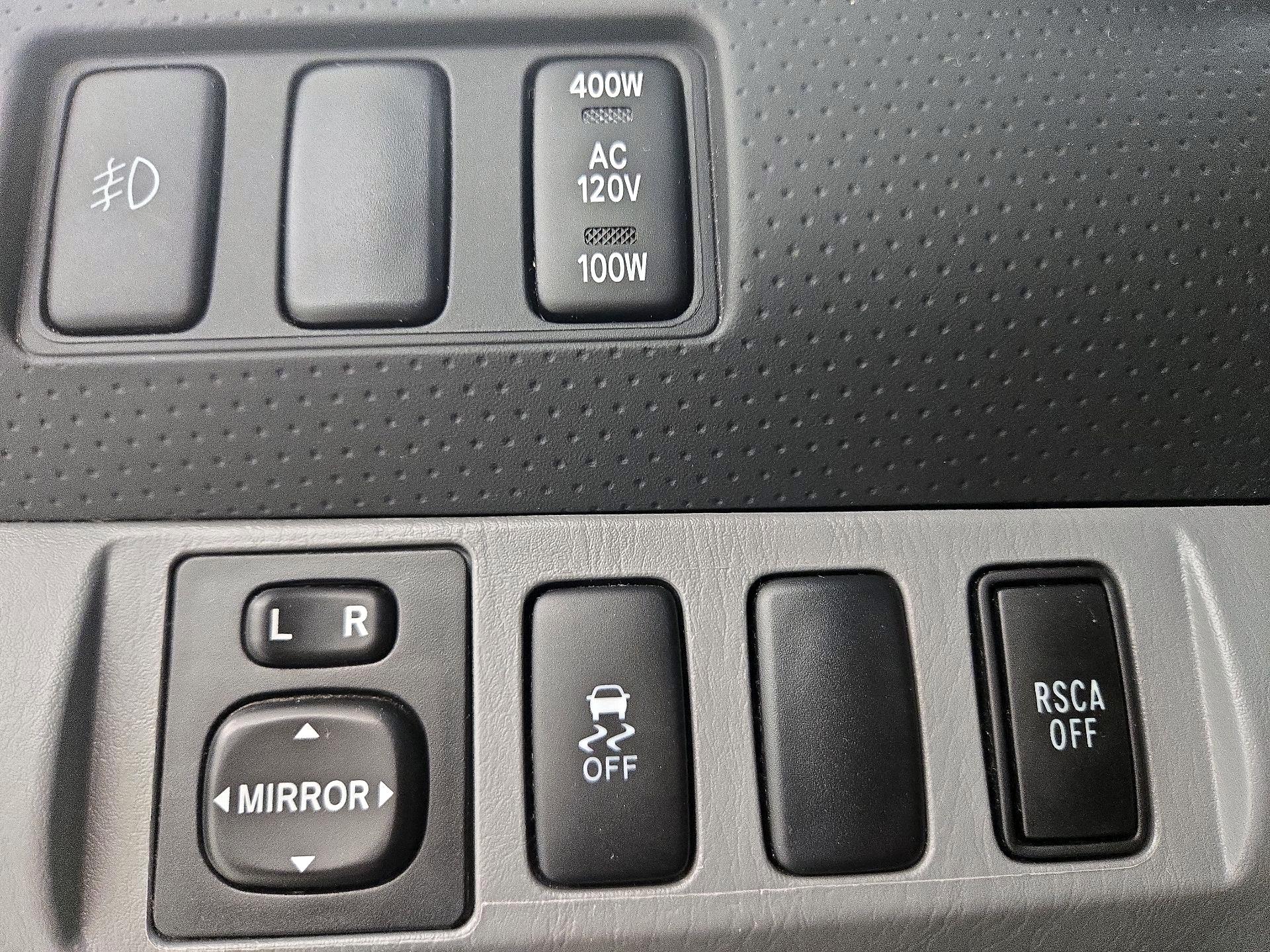 Thumbnail: 2013 Toyota Tacoma - 13