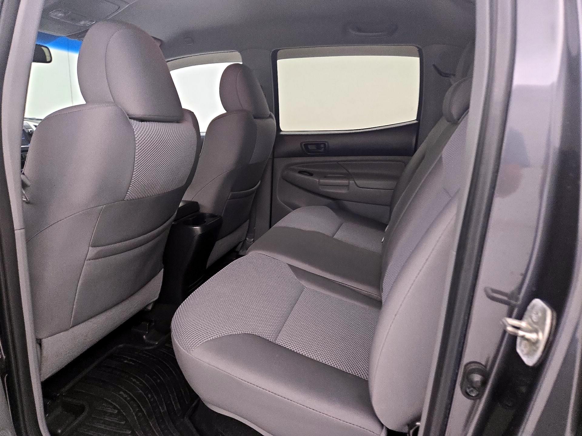 Thumbnail: 2013 Toyota Tacoma - 19