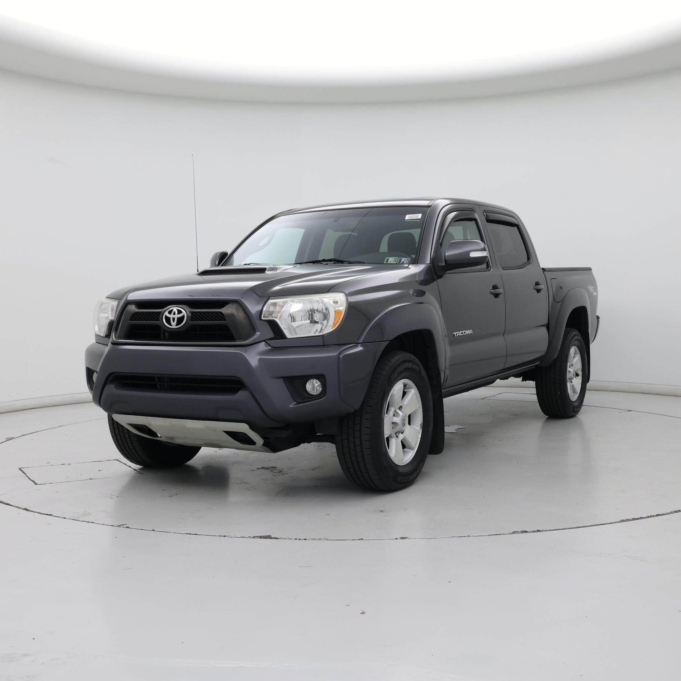 Thumbnail: 2013 Toyota Tacoma - 4