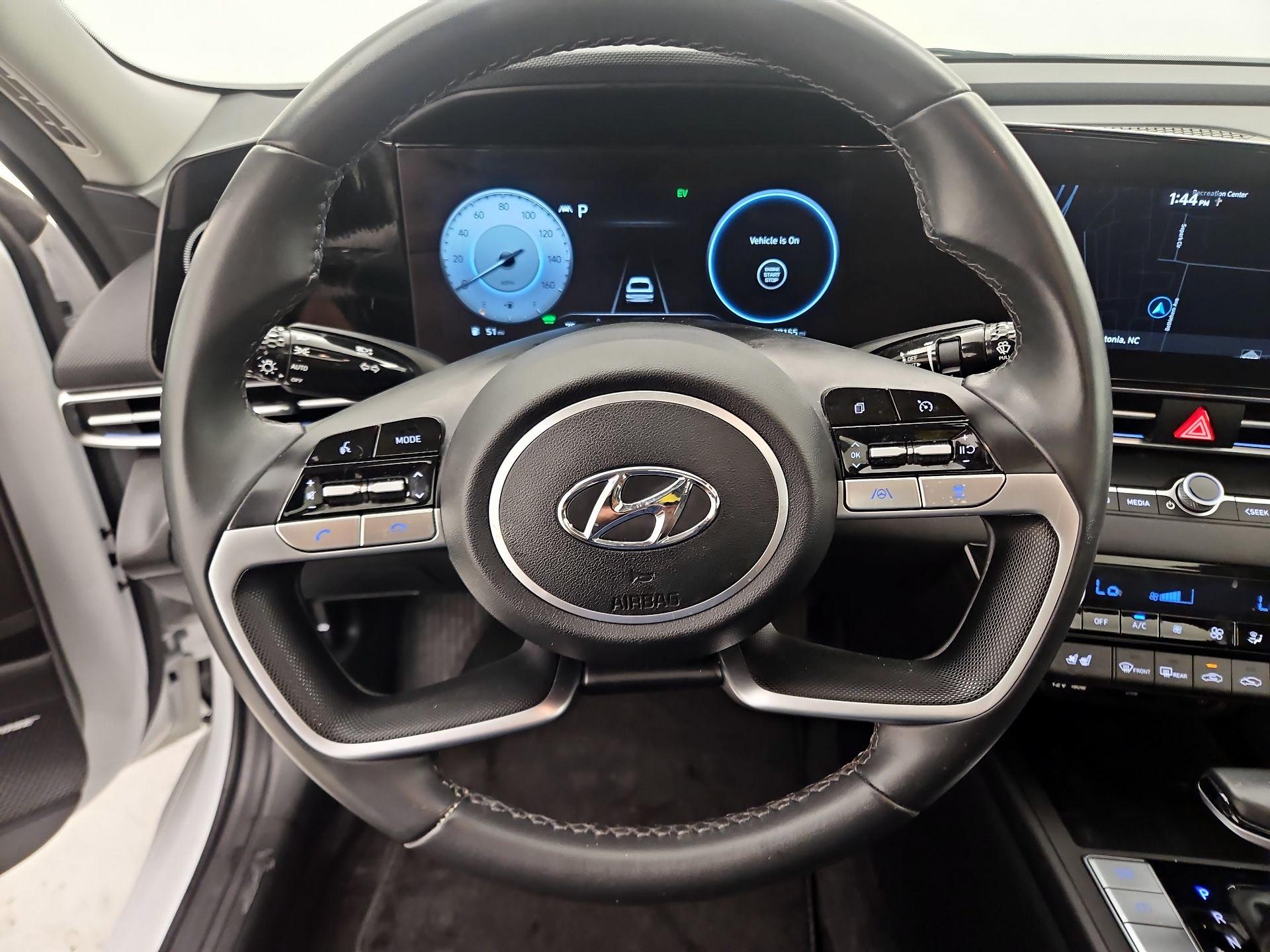 Thumbnail: 2023 Hyundai Elantra - 10