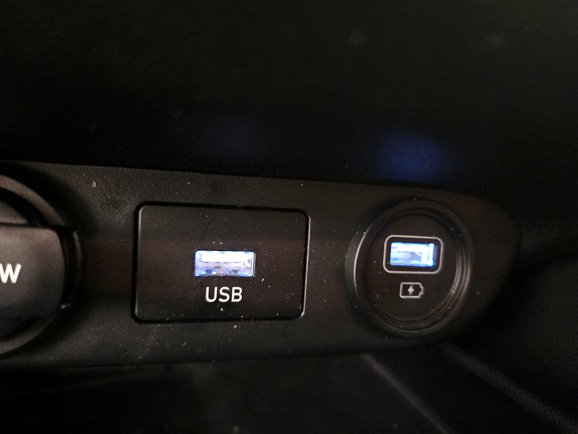 Thumbnail: 2023 Hyundai Elantra - 19