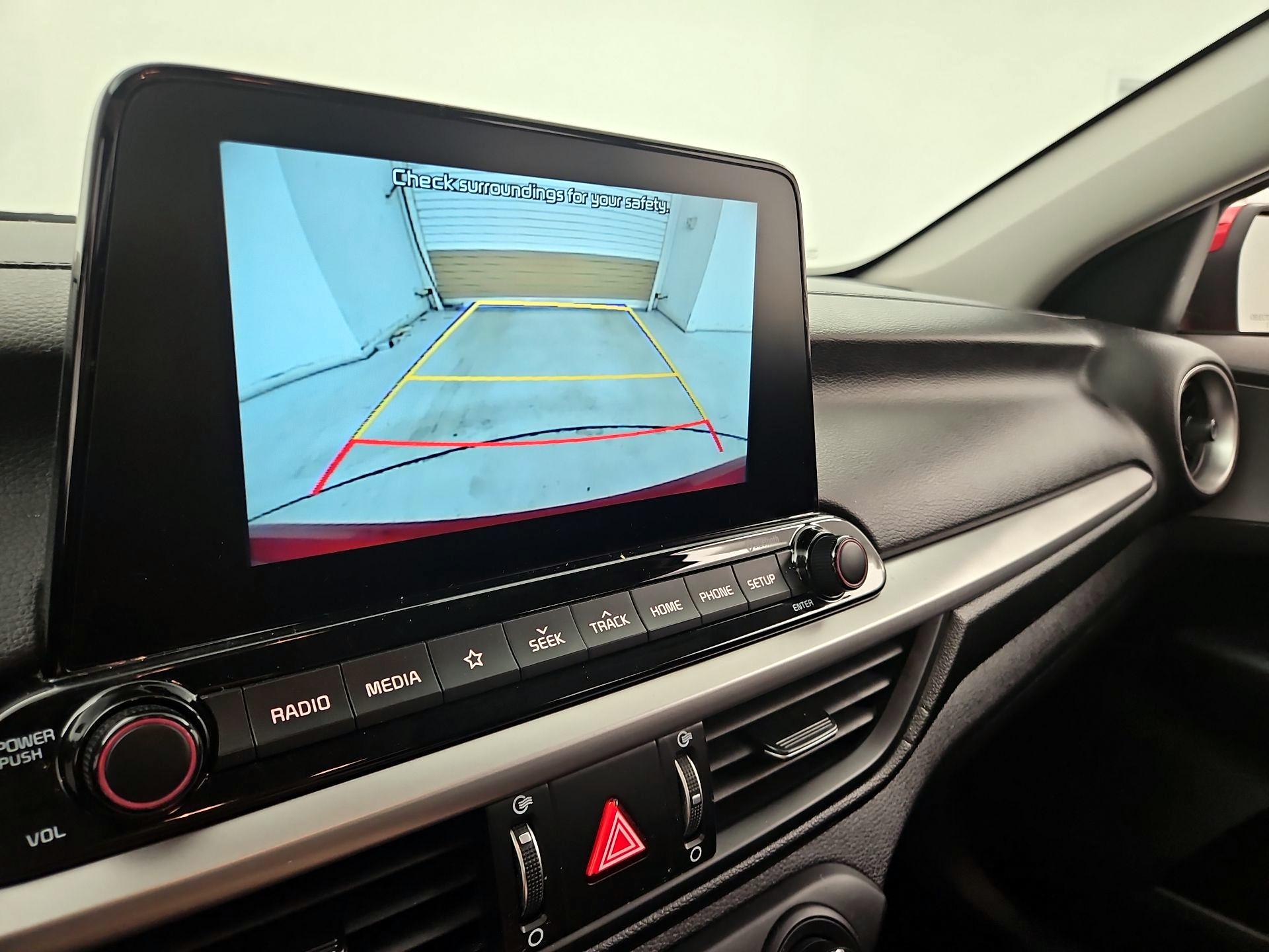 Thumbnail: 2020 Kia Forte - 14