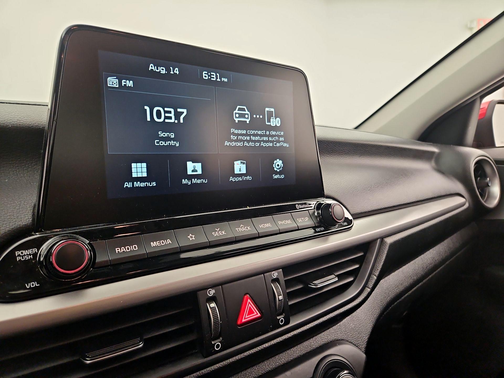 Thumbnail: 2020 Kia Forte - 15