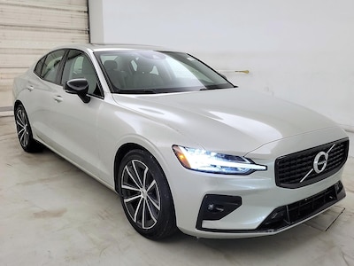 2022 Volvo S60 B5 Momentum -
                Westborough, MA