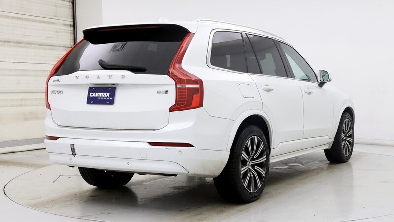 2023 Volvo XC90 B5 Core 8