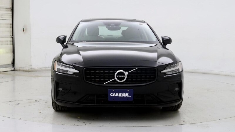 2022 Volvo S60 B5 Momentum 5