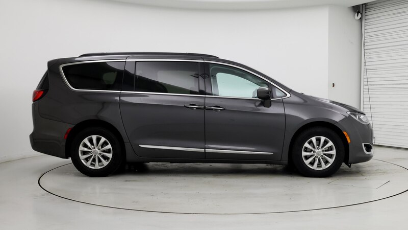 2017 Chrysler Pacifica Touring L 7