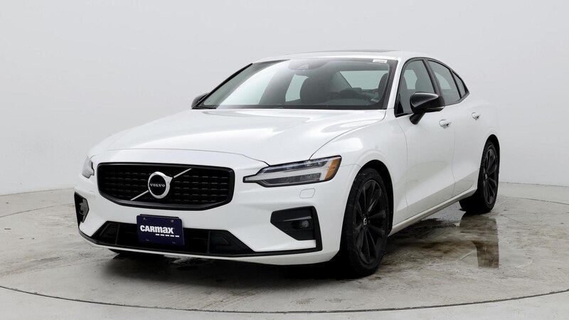 2022 Volvo S60 B5 Momentum 4