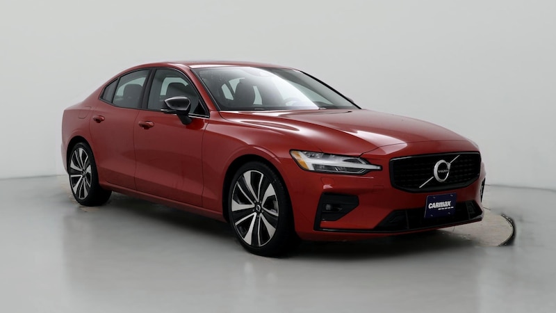 2022 Volvo S60 B5 Momentum Hero Image