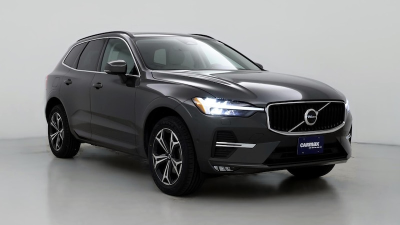 2022 Volvo XC60 B5 Momentum Hero Image